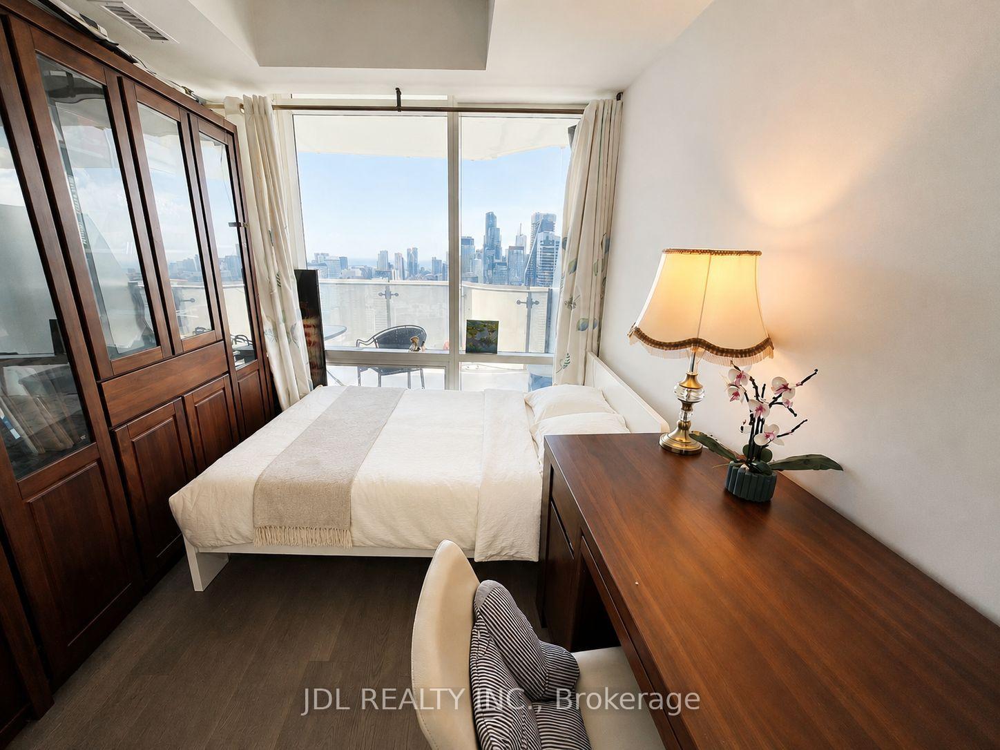 Photo 4 of Unit 3804, 1 Bloor Street E, Toronto, Church-Yonge Corridor — HOMEH