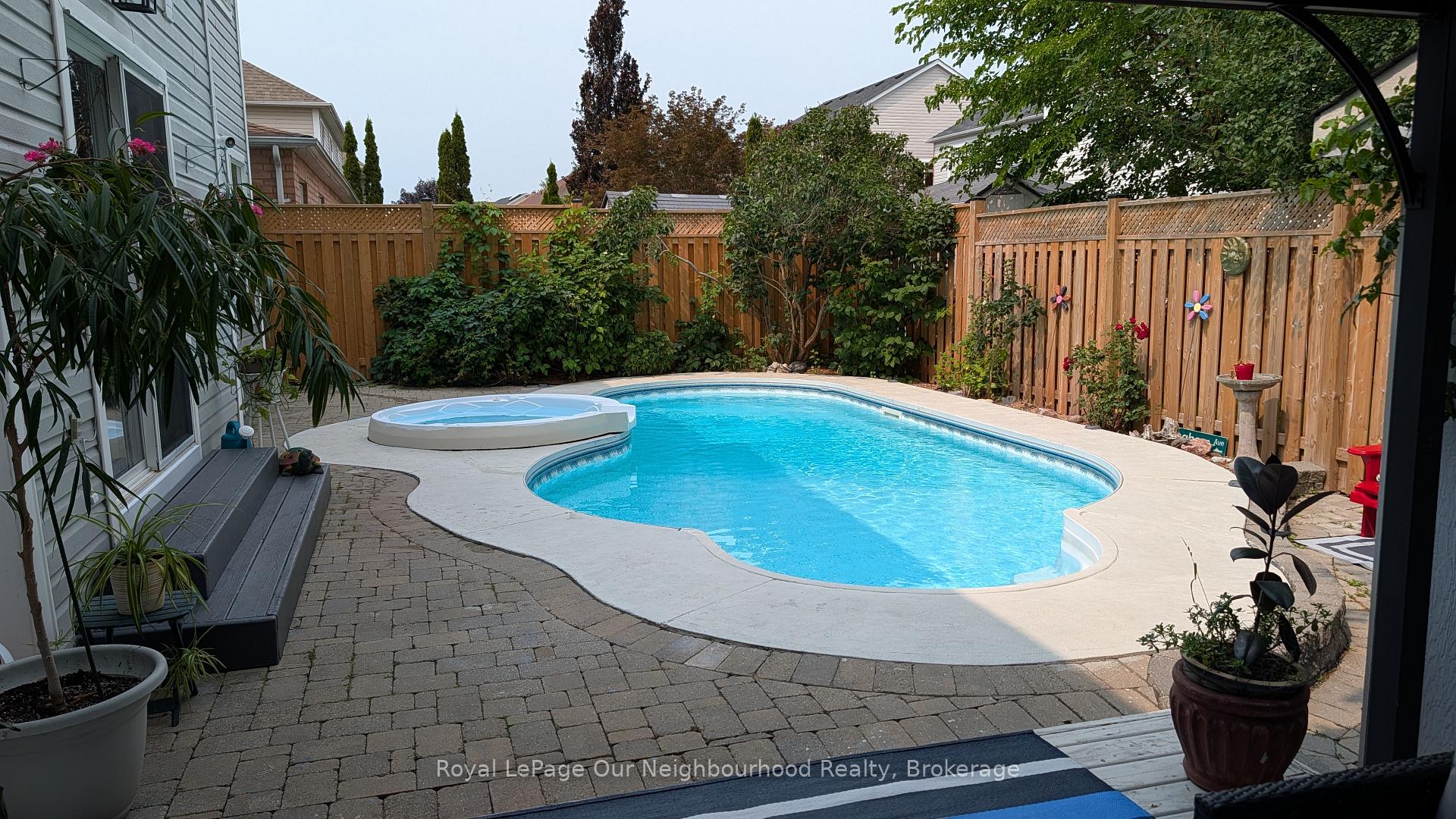 Photo 2 of 24 Kingham Avenue, Ajax, South East — HOMEH