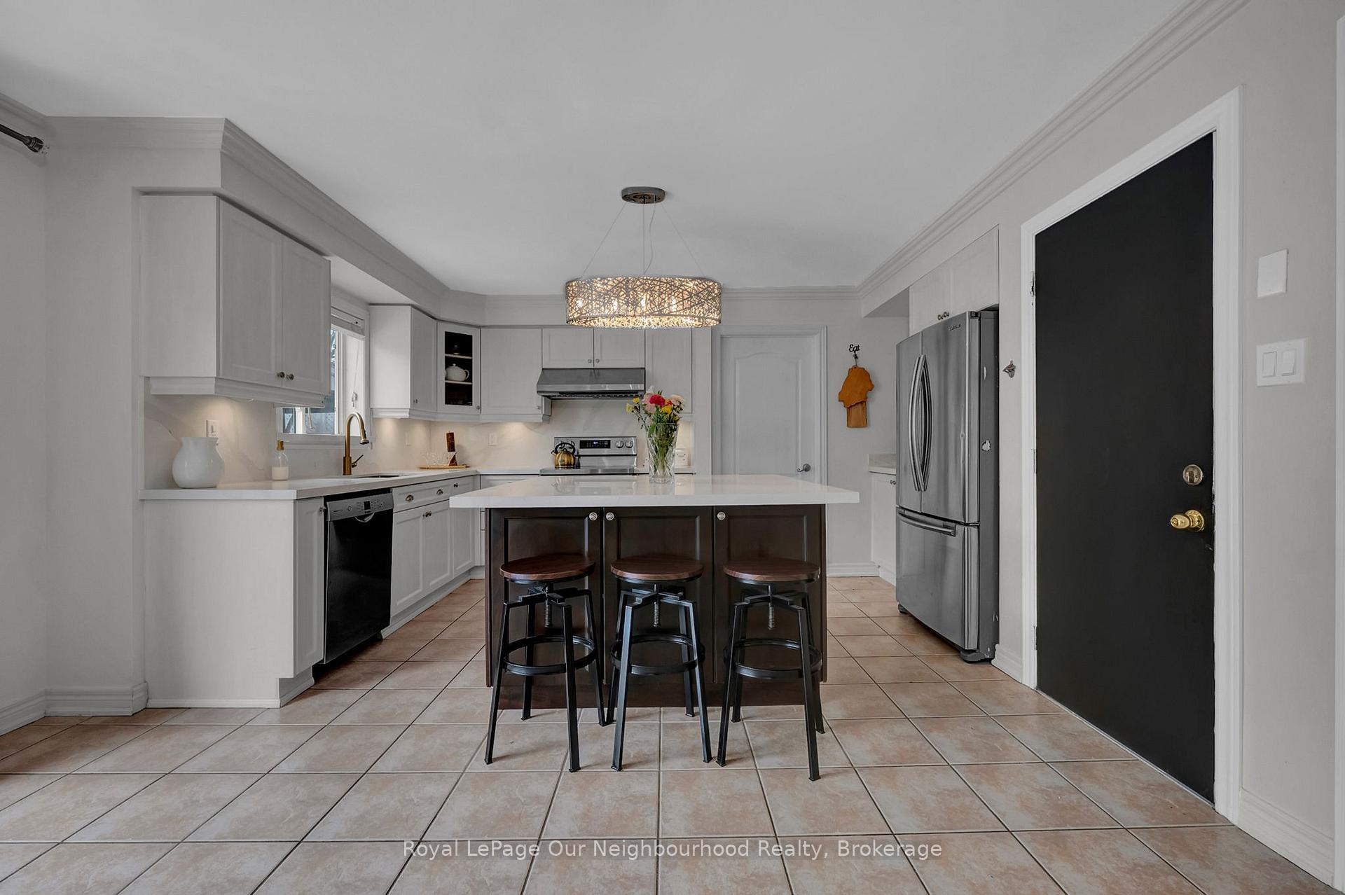 Photo 8 of 24 Kingham Avenue, Ajax, South East — HOMEH