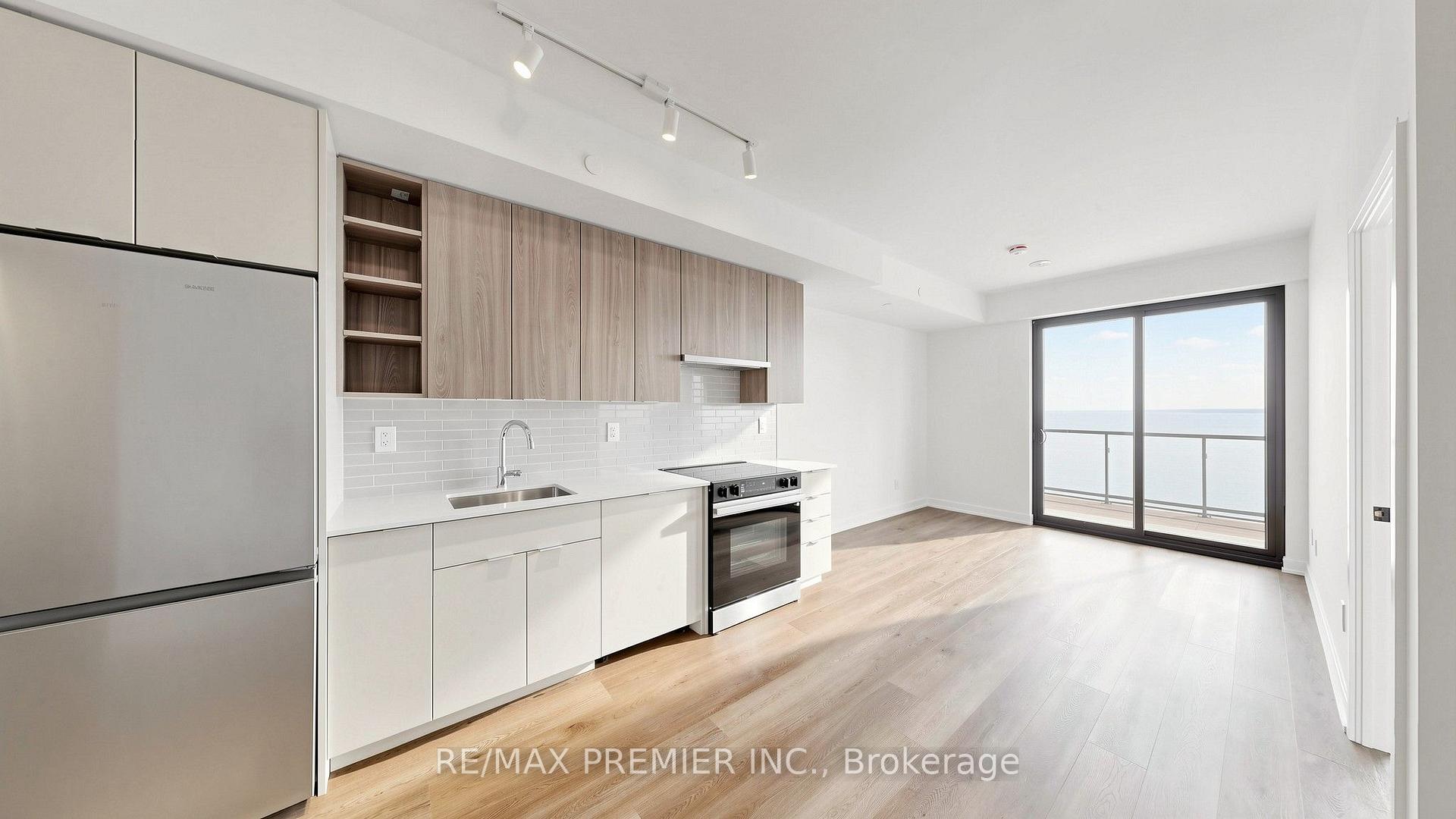 Photo 6 of Unit 2006, 2075 Lakeshore Drive, Burlington, Brant — HOMEH
