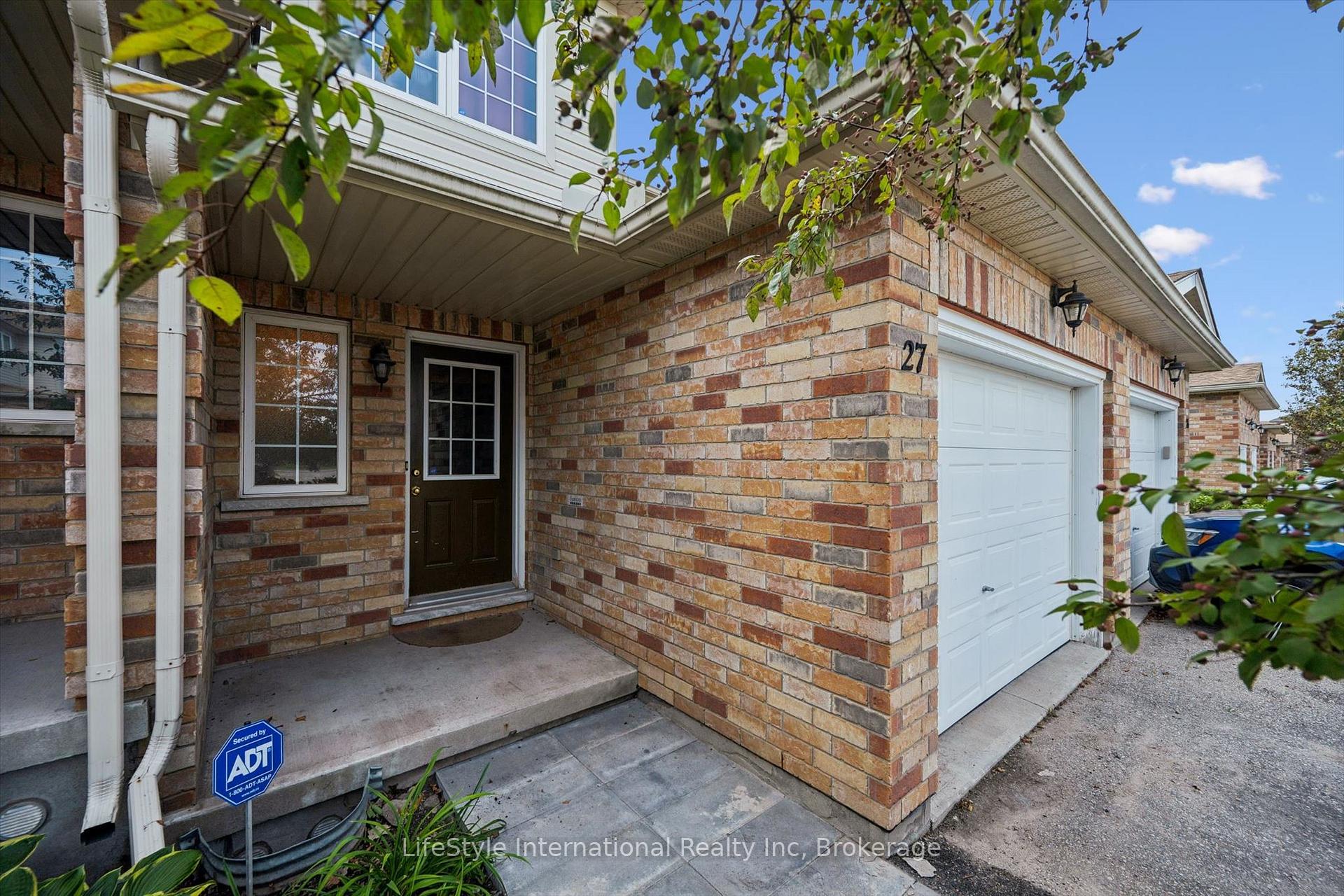 Photo 4 of Unit 27, 105 Bard Boulevard, Guelph, Pineridge/Westminster Woods — HOMEH