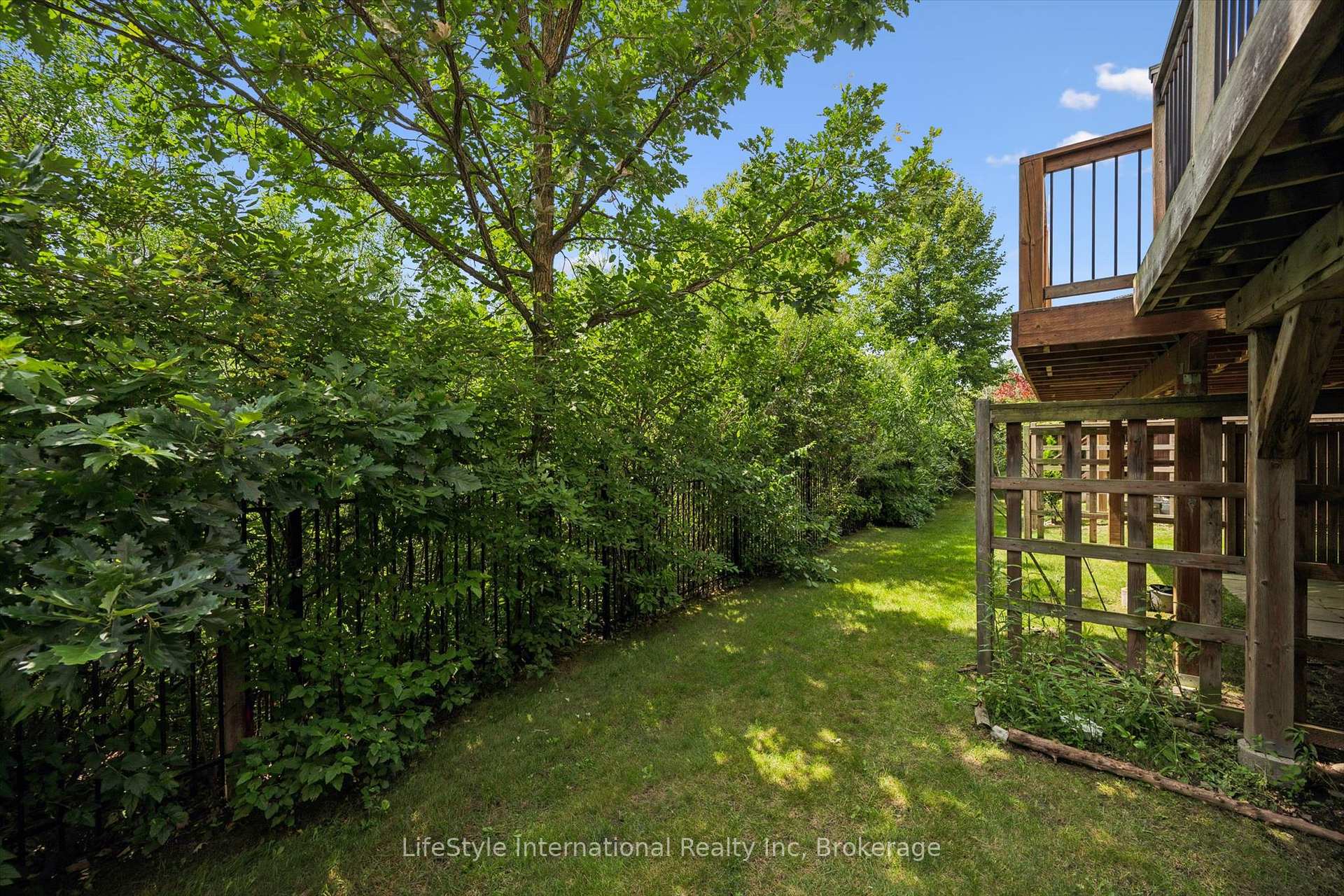 Photo 35 of Unit 27, 105 Bard Boulevard, Guelph, Pineridge/Westminster Woods — HOMEH