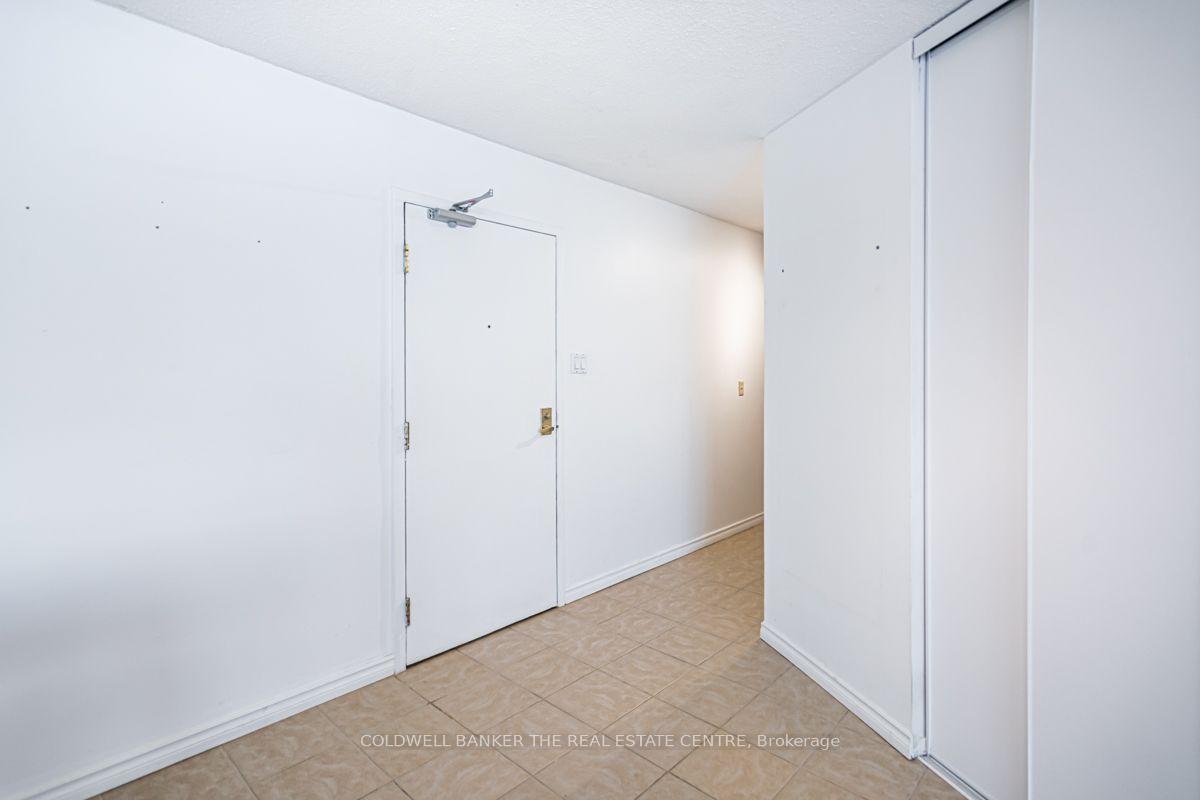 Photo 2 of Unit 2708, 260 Queens Quay W, Toronto, Waterfront Communities — HOMEH