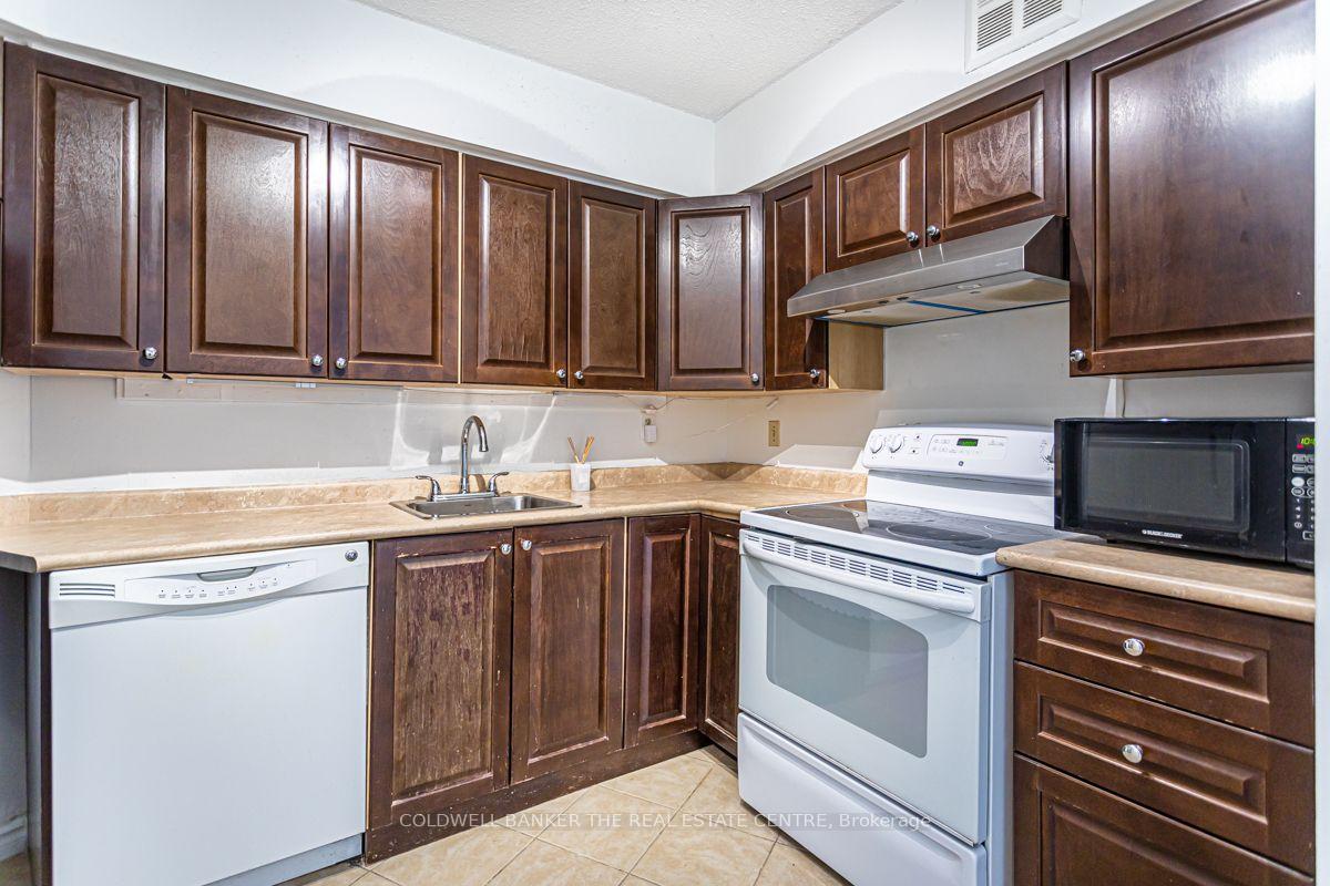 Photo 5 of Unit 2708, 260 Queens Quay W, Toronto, Waterfront Communities — HOMEH