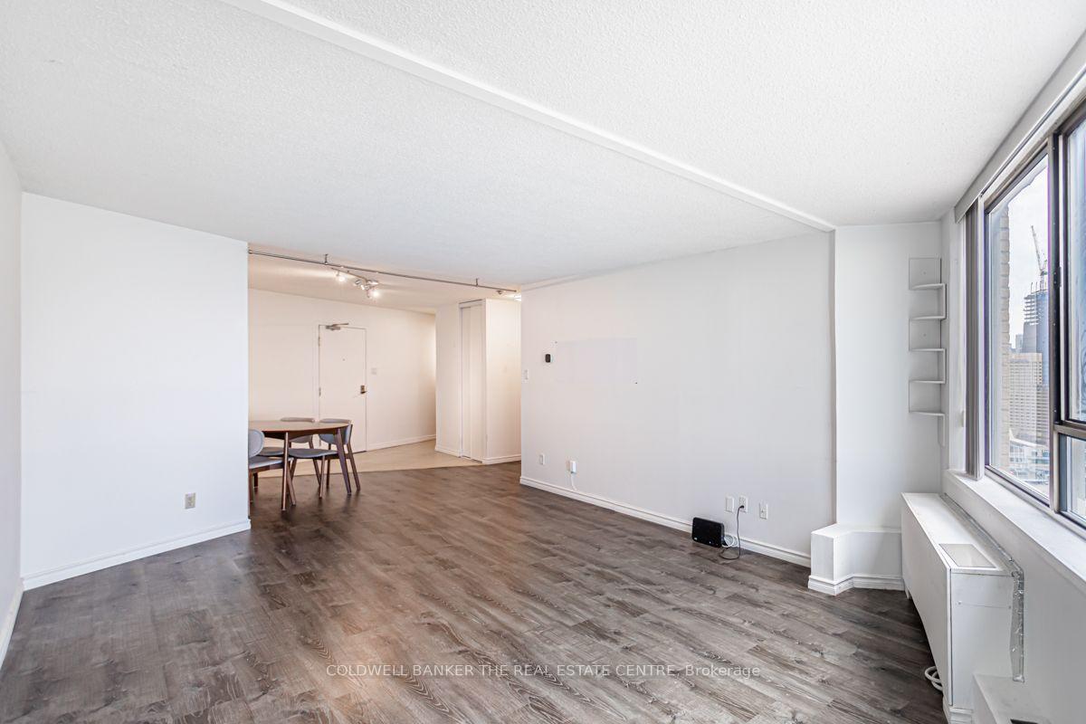Photo 11 of Unit 2708, 260 Queens Quay W, Toronto, Waterfront Communities — HOMEH