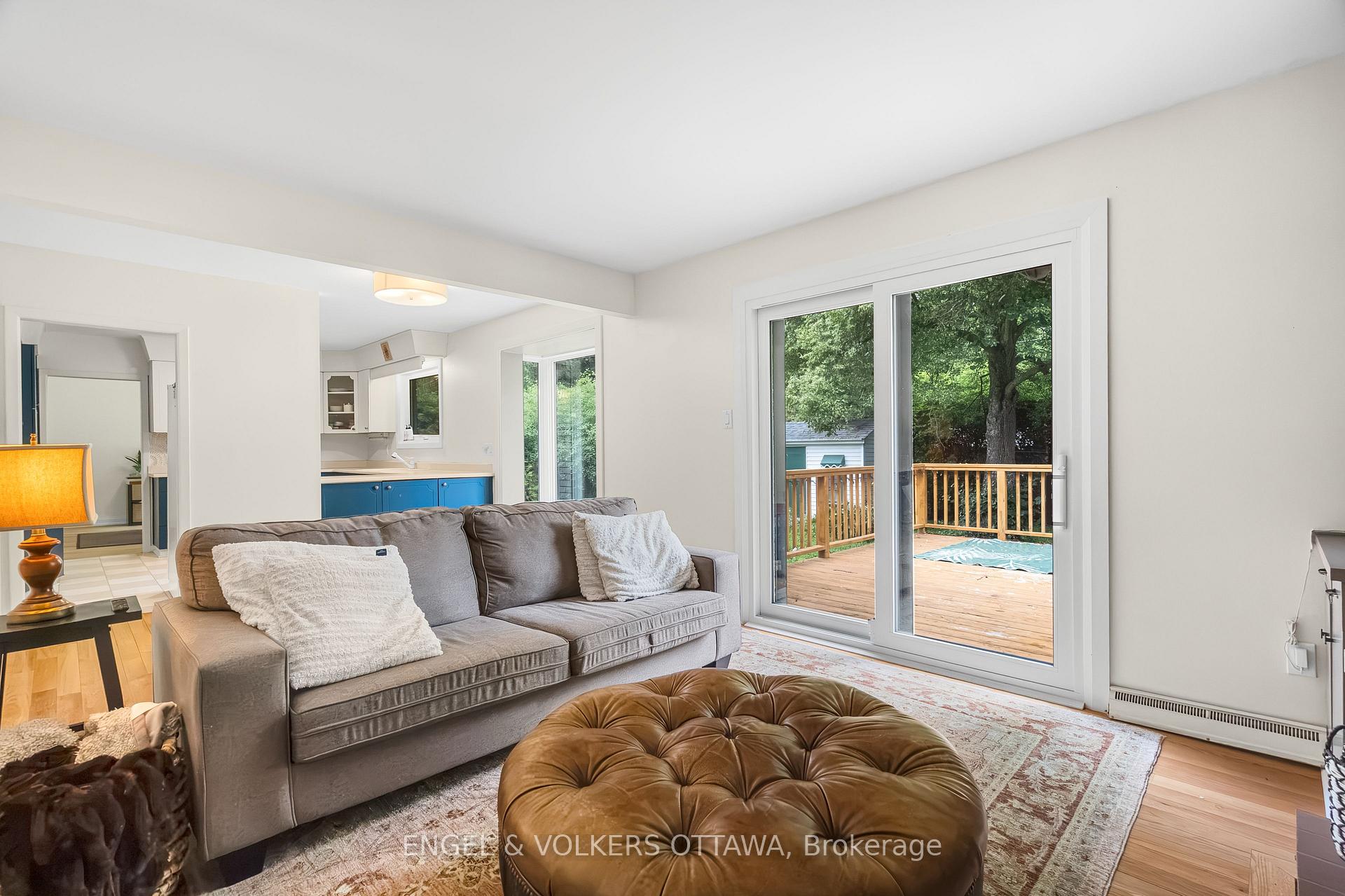 Photo 22 of 2343 Whitehaven Crescent, Ottawa, Whitehaven — HOMEH