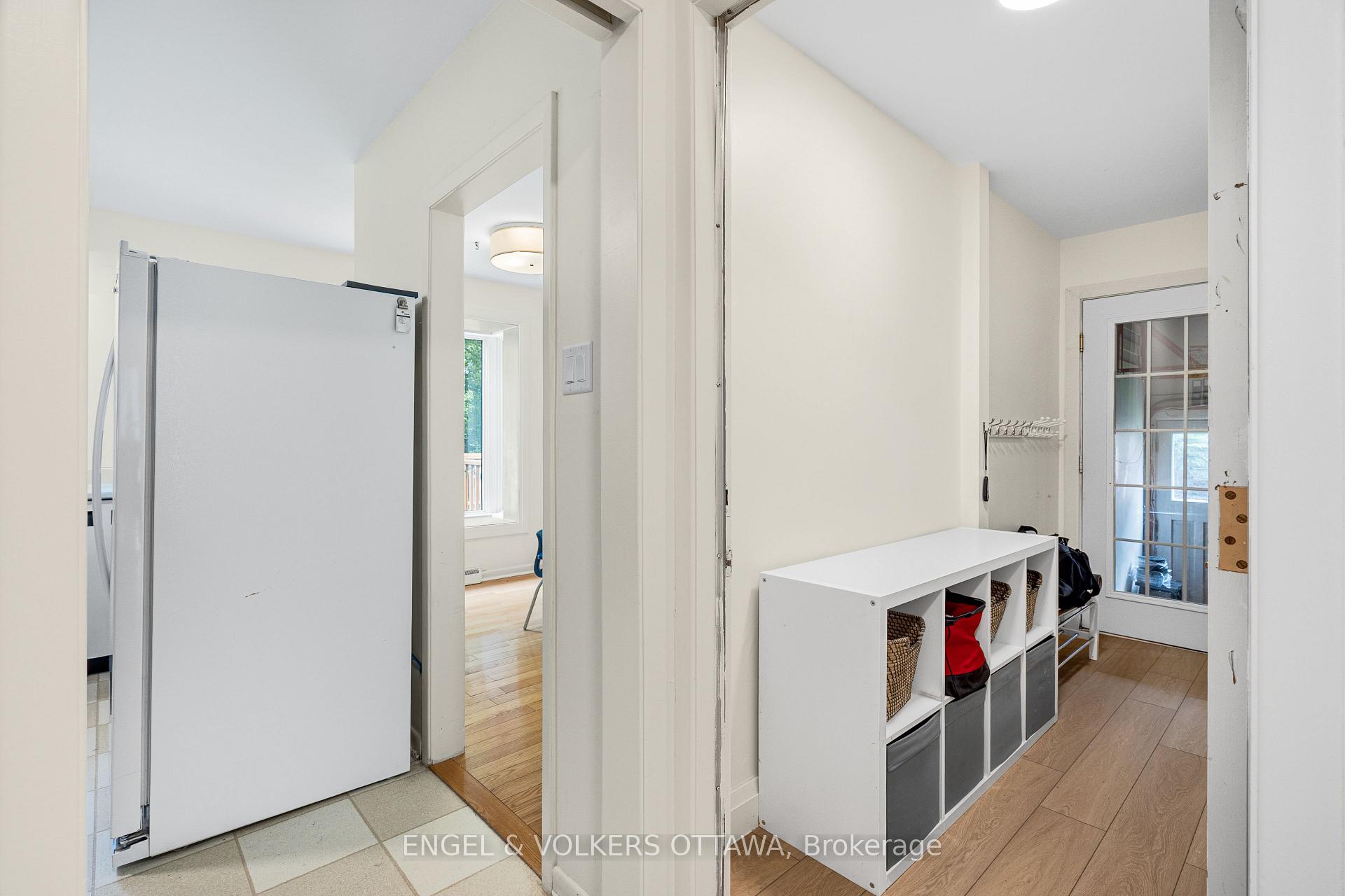 Photo 23 of 2343 Whitehaven Crescent, Ottawa, Whitehaven — HOMEH