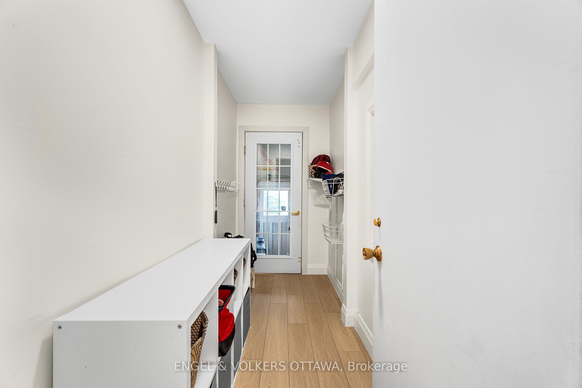 Photo 24 of 2343 Whitehaven Crescent, Ottawa, Whitehaven — HOMEH