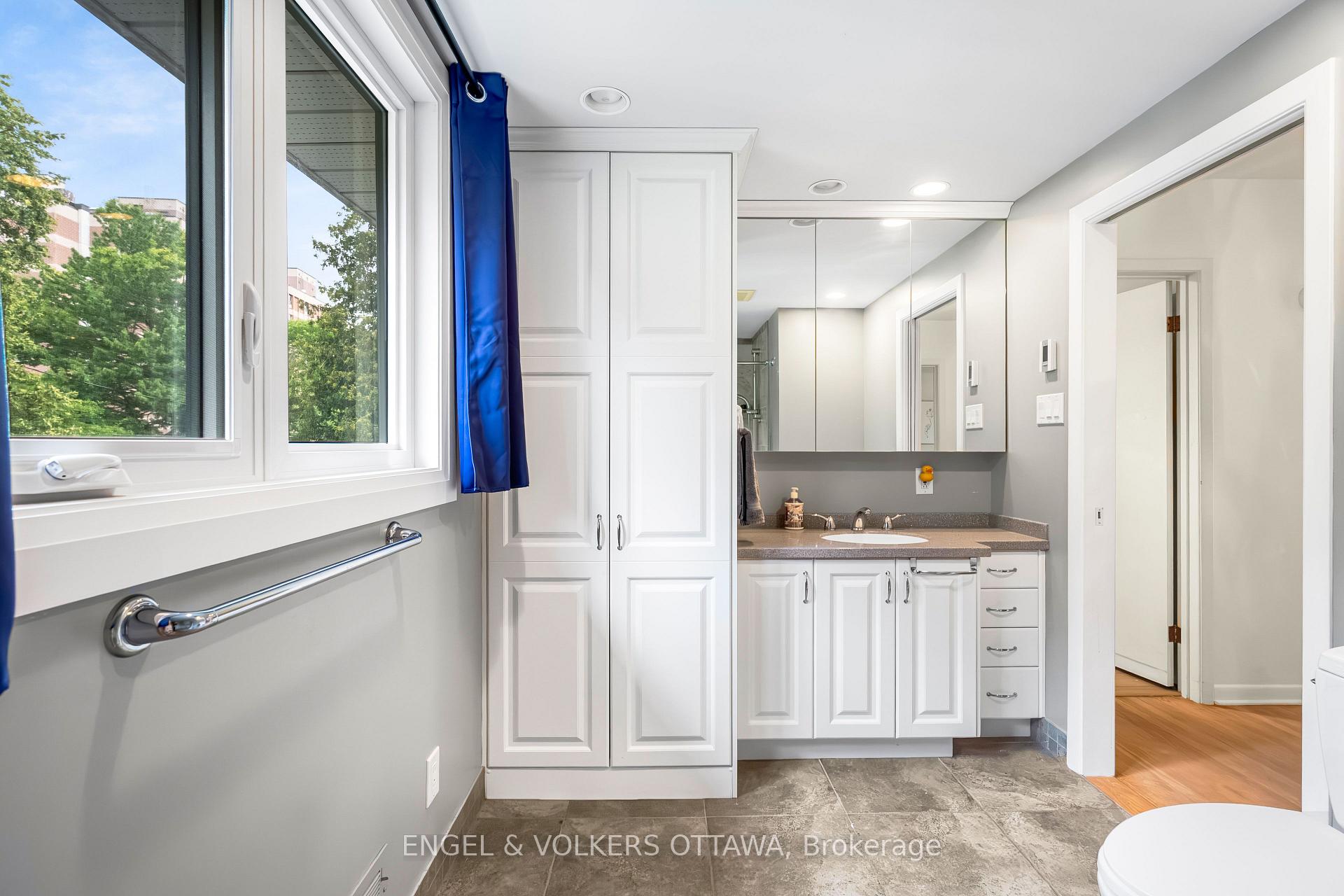 Photo 40 of 2343 Whitehaven Crescent, Ottawa, Whitehaven — HOMEH