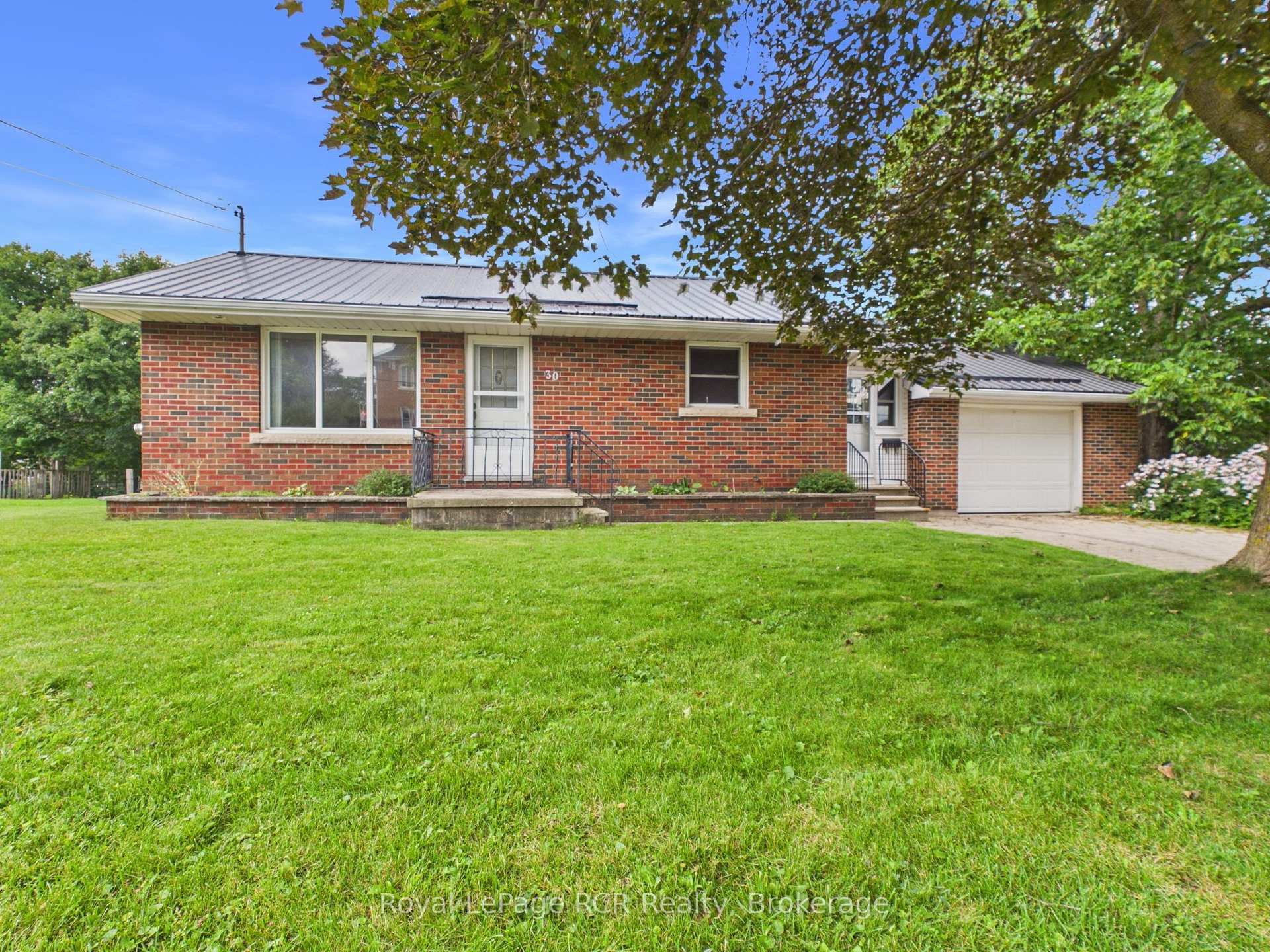 Photo 1 of 30 Mark Street E, Grey Highlands — HOMEH