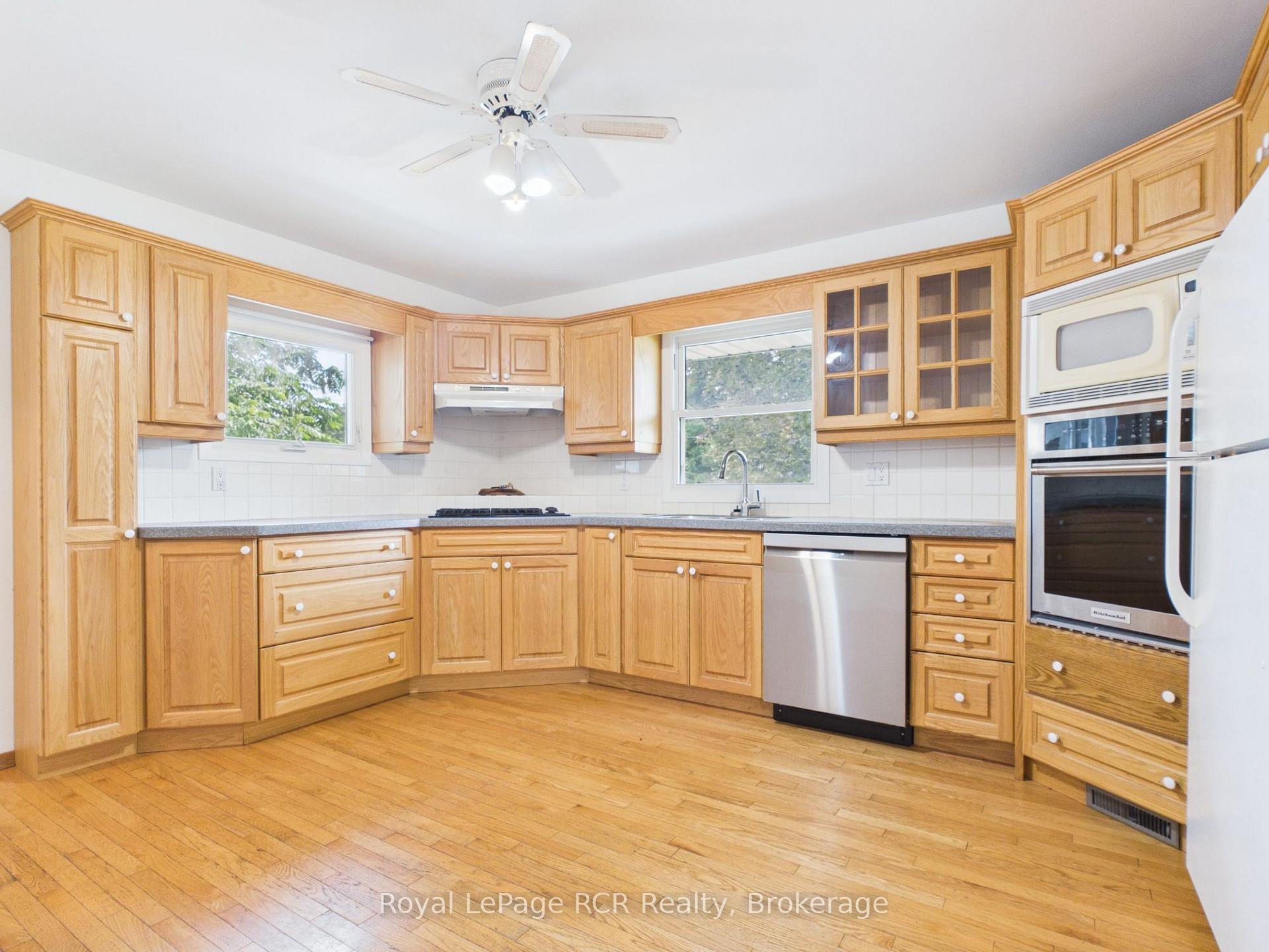 Photo 9 of 30 Mark Street E, Grey Highlands — HOMEH