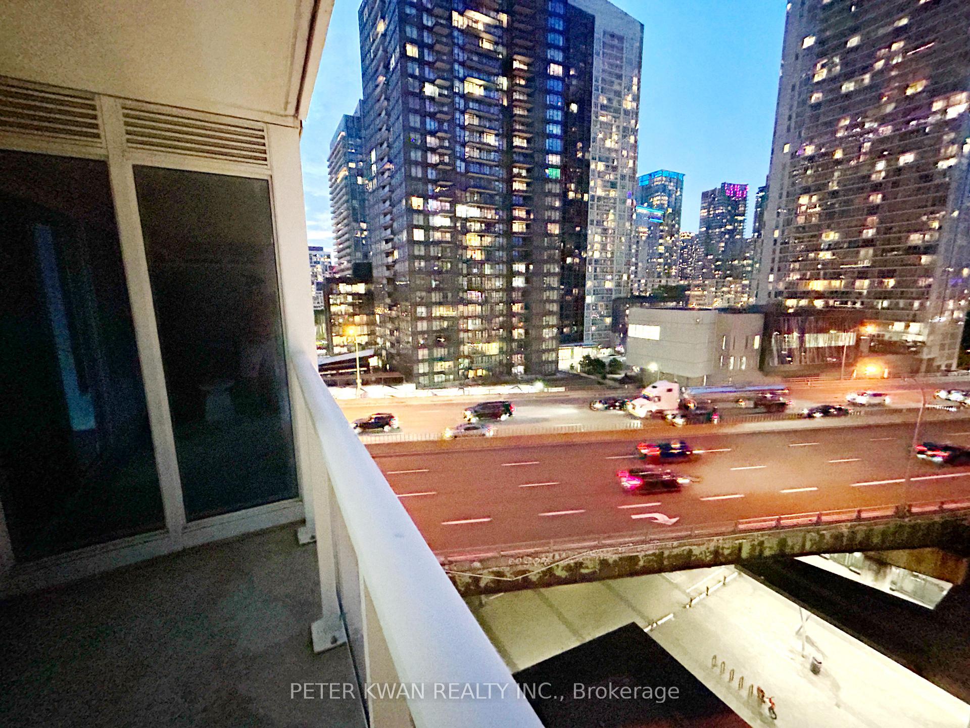 Photo 17 of Unit 1007, 19 Bathurst Street, Toronto, Waterfront Communities — HOMEH