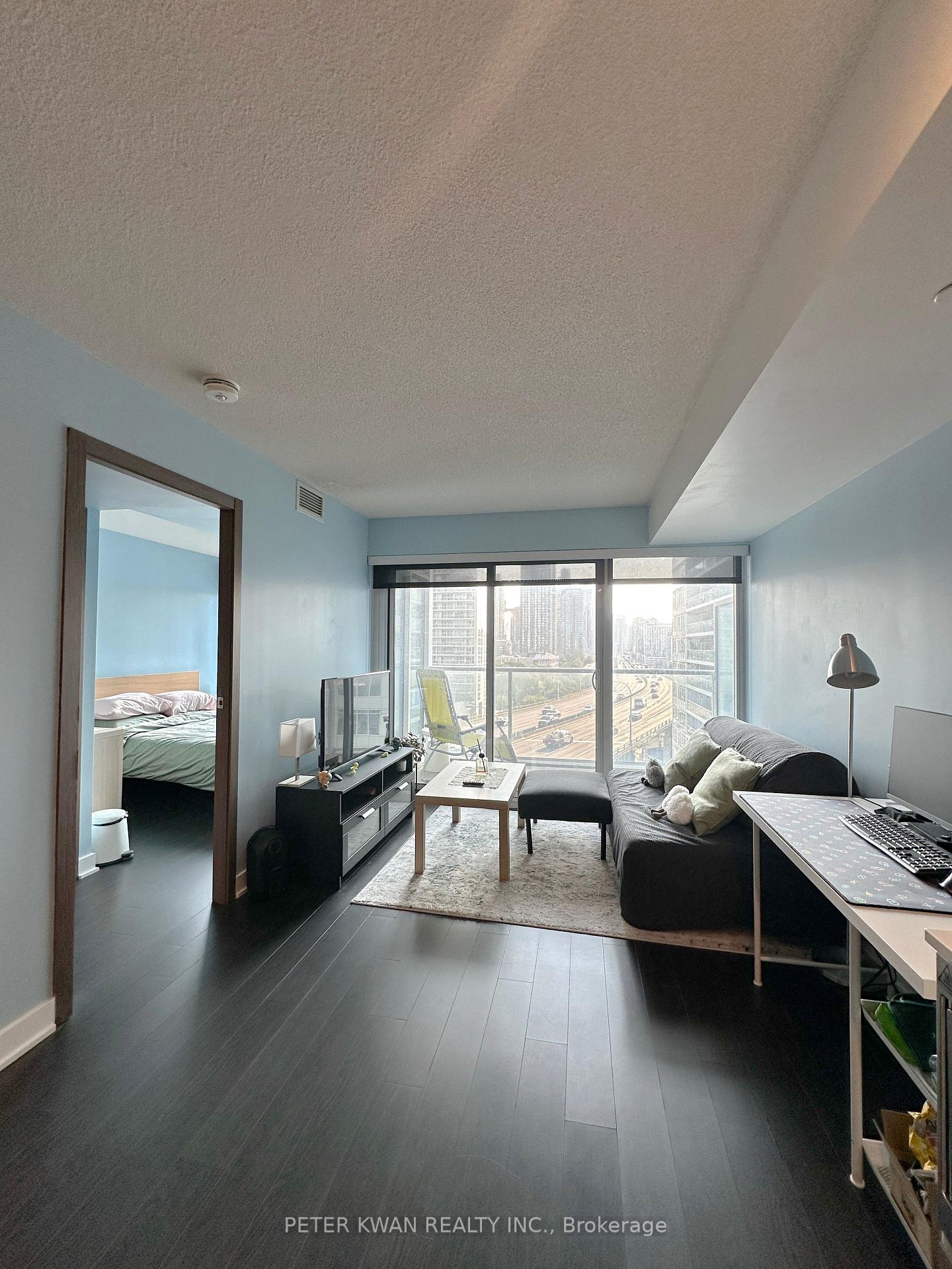 Photo 8 of Unit 1007, 19 Bathurst Street, Toronto, Waterfront Communities — HOMEH