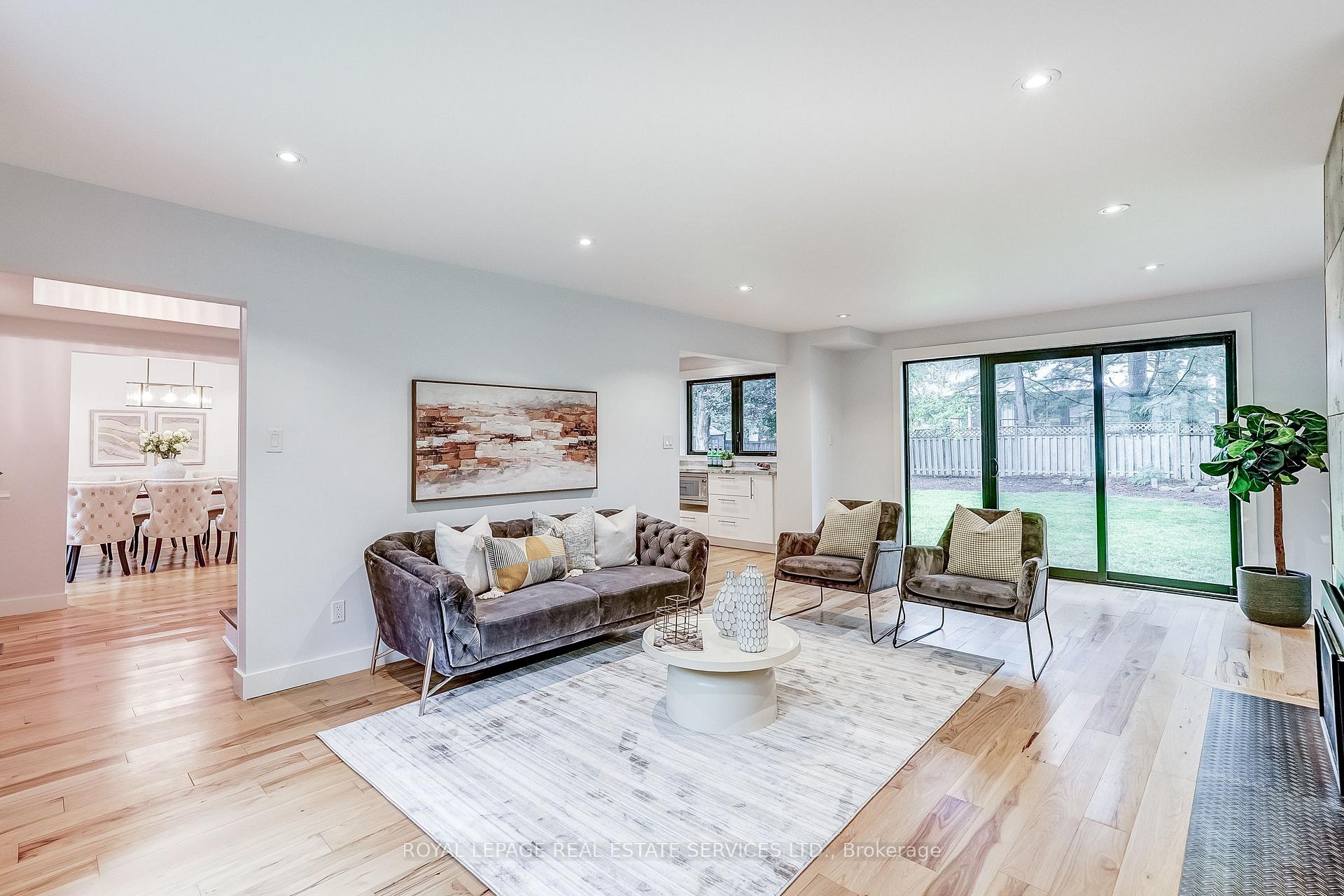 Photo 12 of 1116 Greenoaks Drive, Mississauga, Lorne Park — HOMEH