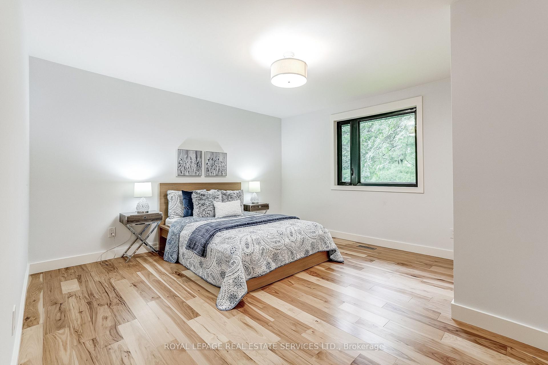 Photo 18 of 1116 Greenoaks Drive, Mississauga, Lorne Park — HOMEH