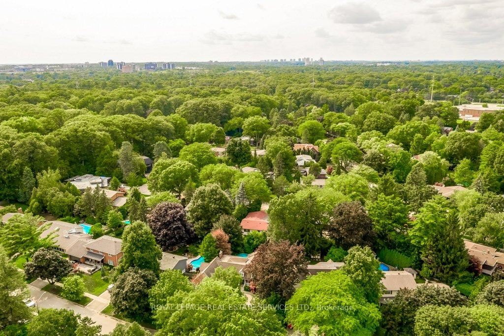 Photo 31 of 1116 Greenoaks Drive, Mississauga, Lorne Park — HOMEH