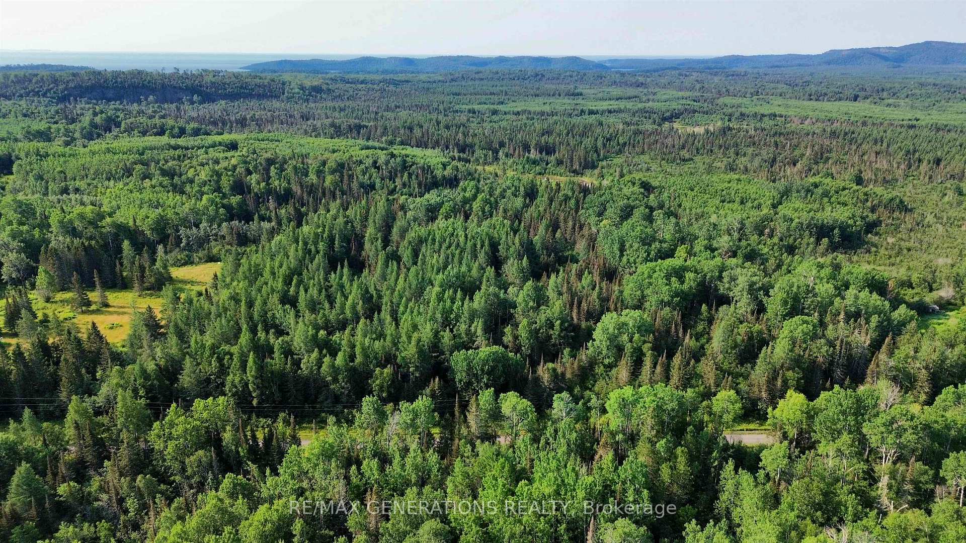 Photo 7 of 263 Cloud River Road E, Neebing, Crooks — HOMEH