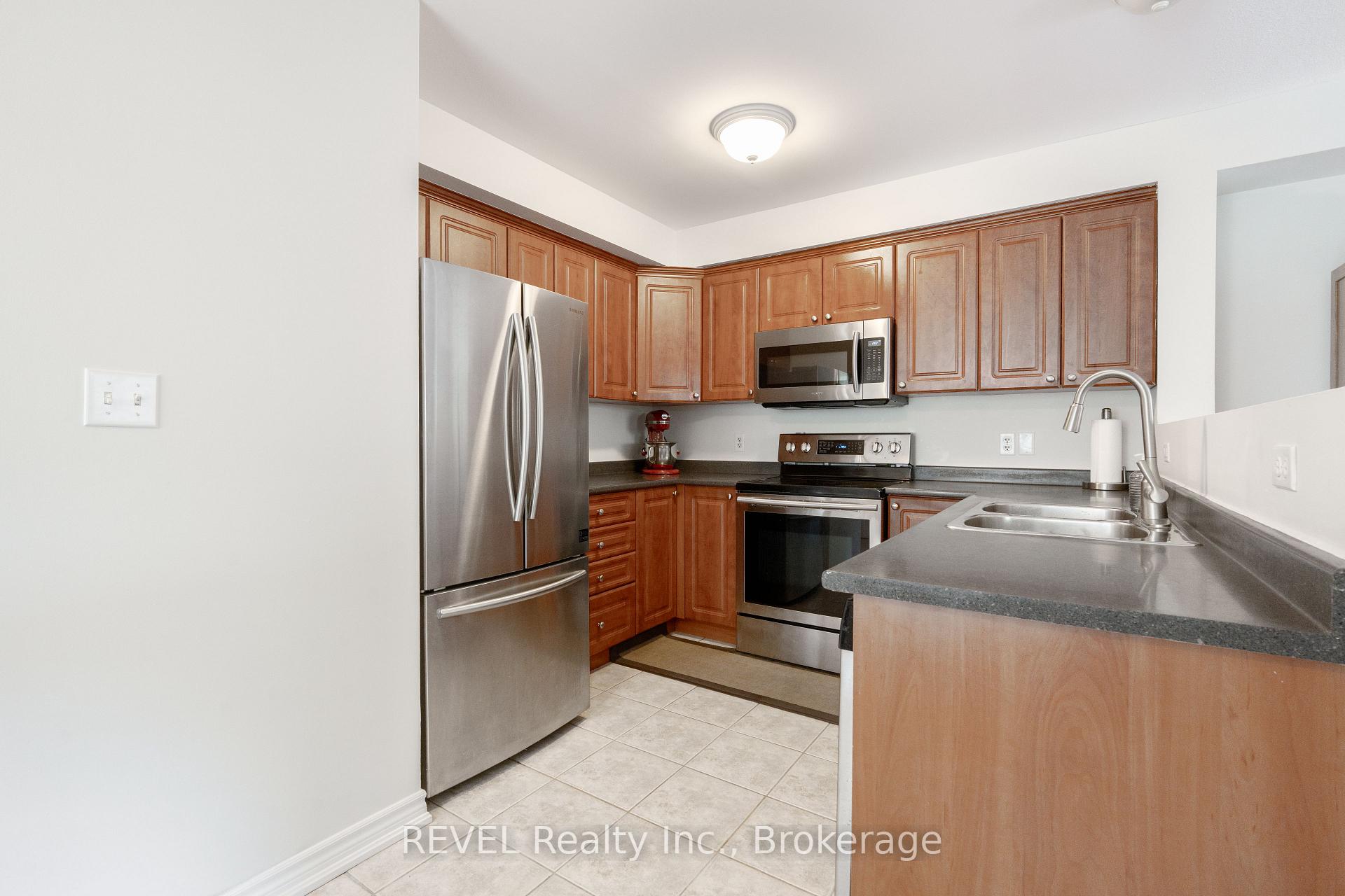 Photo 11 of 6263 Valley Way, Niagara Falls, Morrison — HOMEH