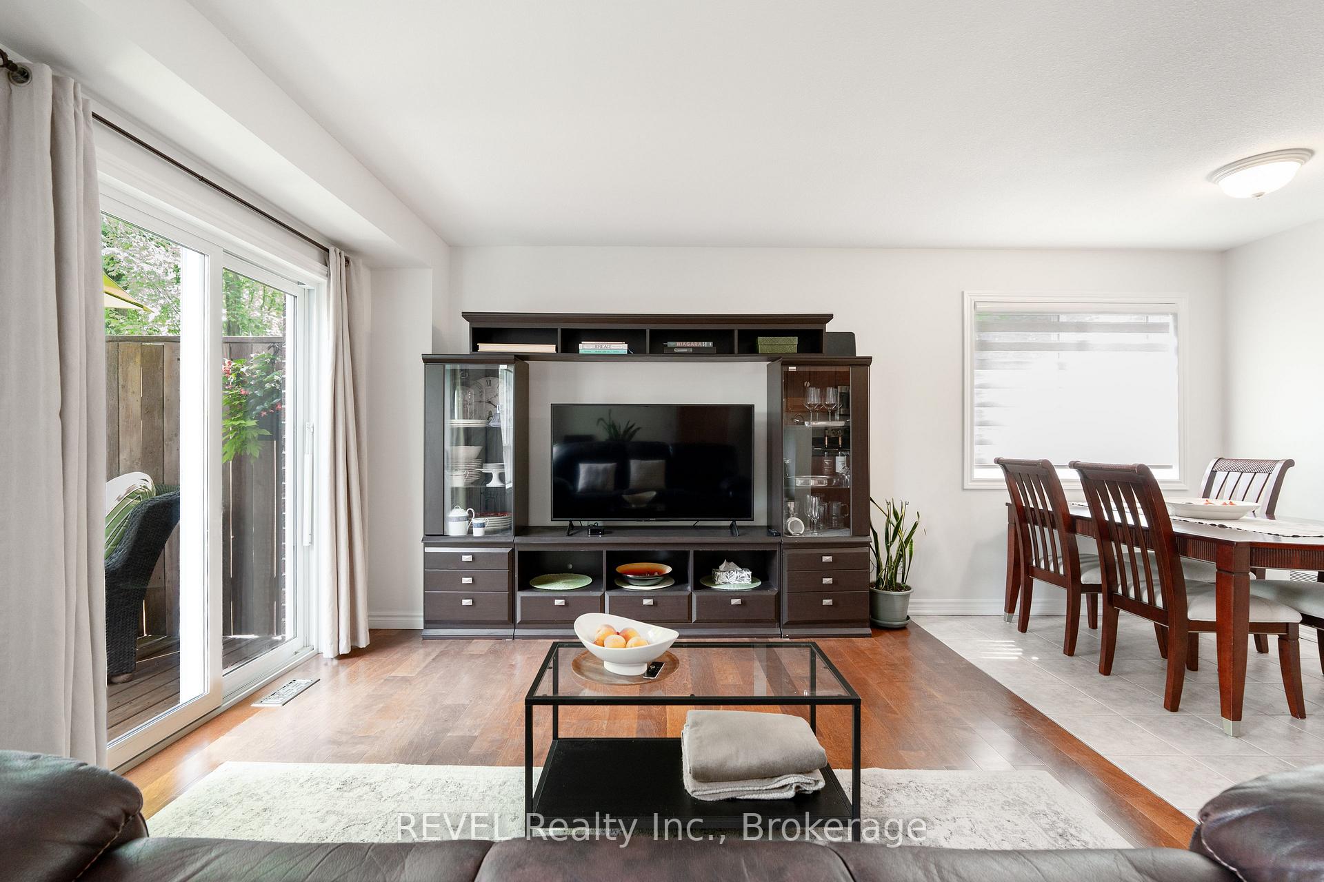 Photo 16 of 6263 Valley Way, Niagara Falls, Morrison — HOMEH