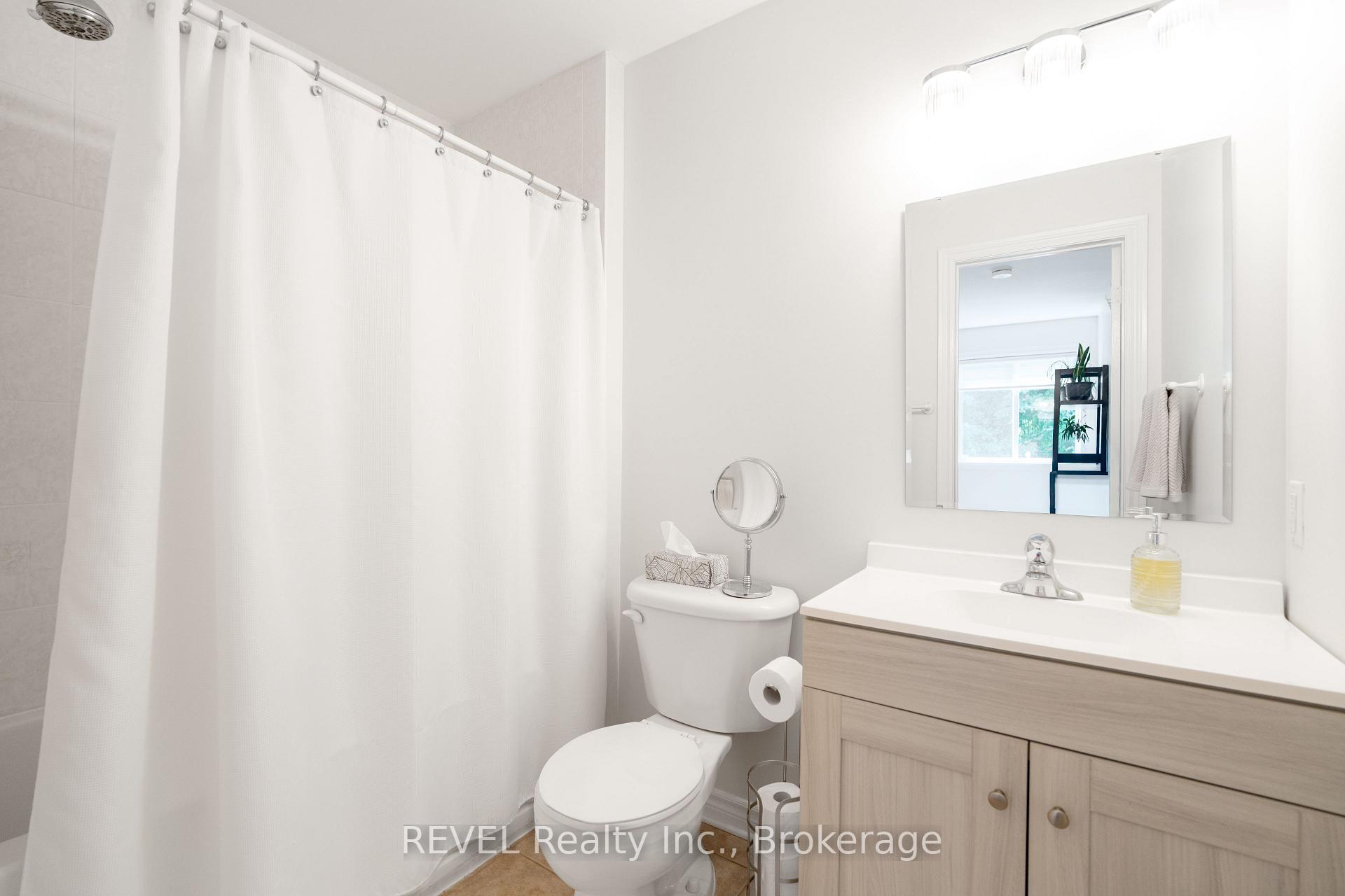 Photo 28 of 6263 Valley Way, Niagara Falls, Morrison — HOMEH