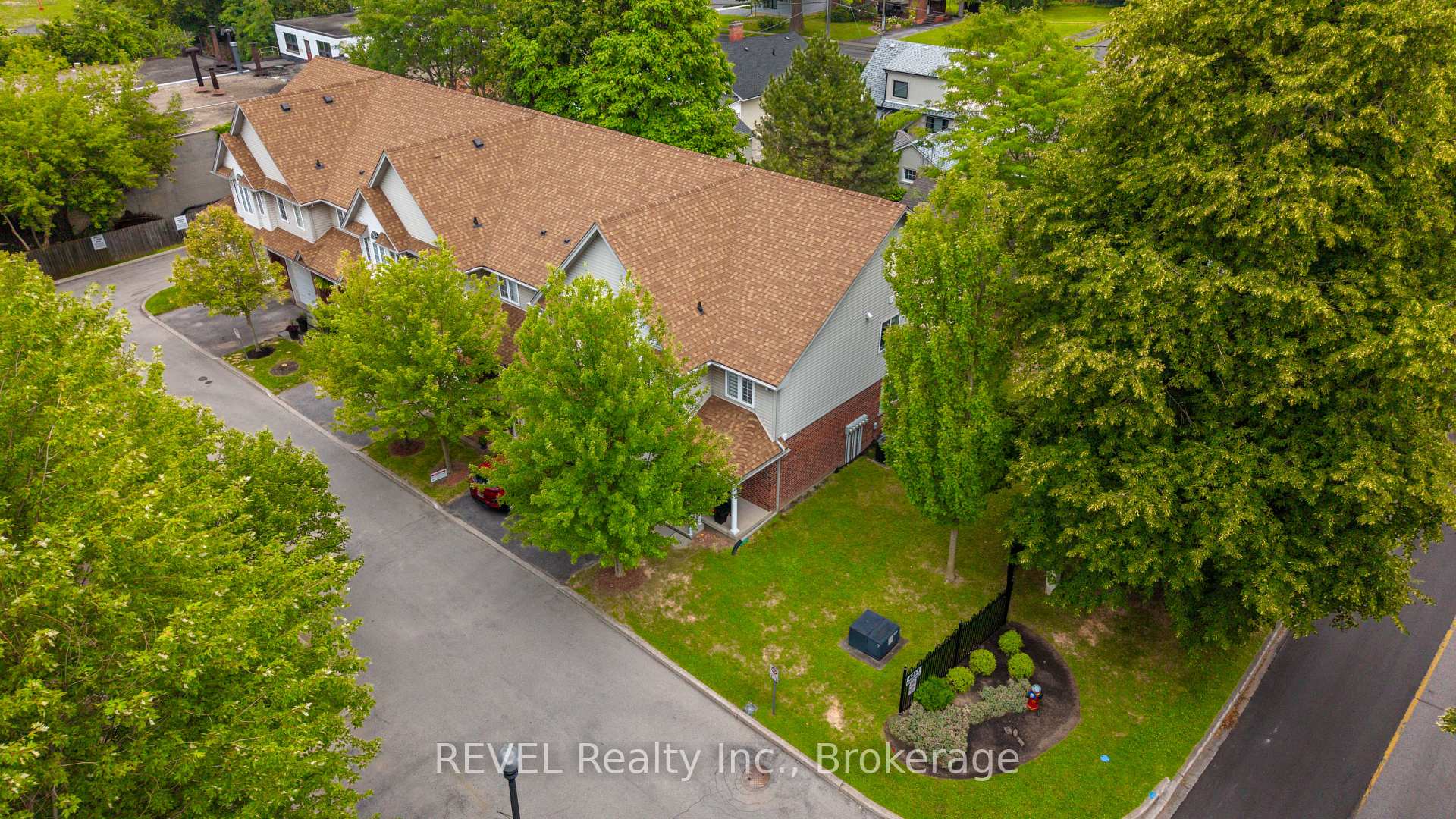 Photo 40 of 6263 Valley Way, Niagara Falls, Morrison — HOMEH