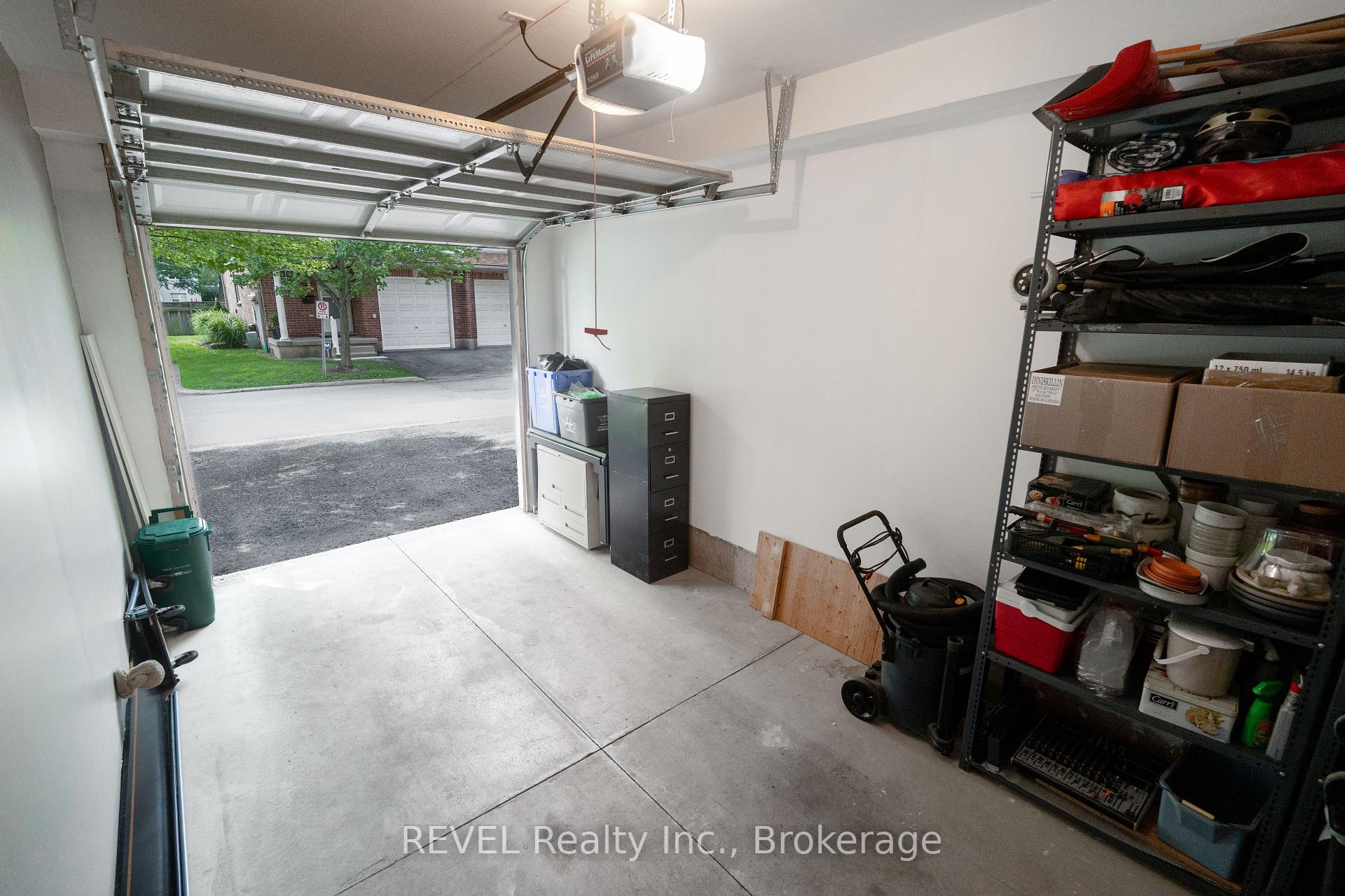 Photo 44 of 6263 Valley Way, Niagara Falls, Morrison — HOMEH