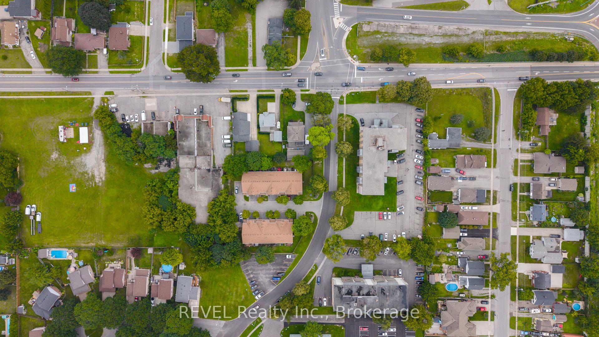 Photo 45 of 6263 Valley Way, Niagara Falls, Morrison — HOMEH