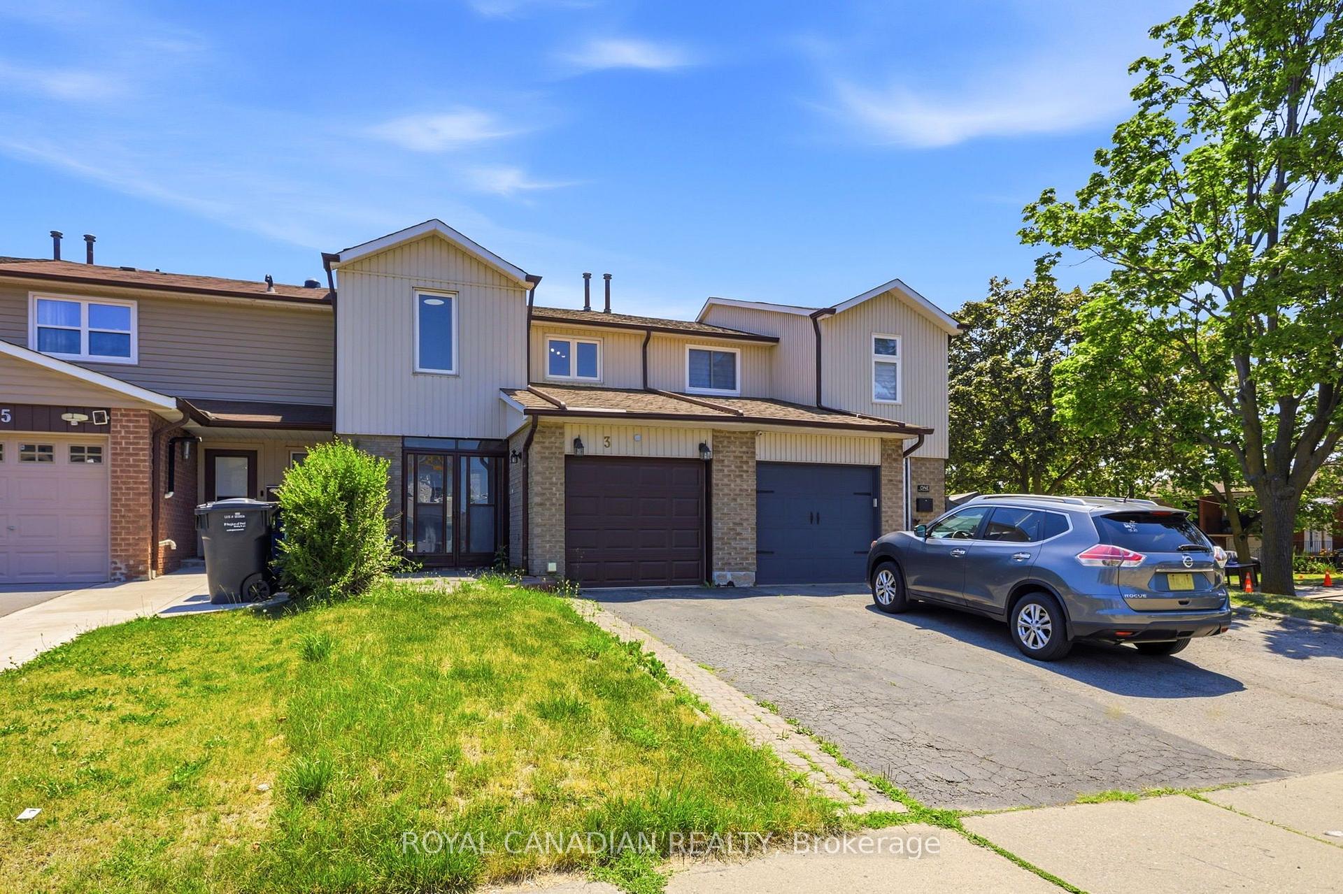 Photo 3 of 3 Gilmore Drive, Brampton, Madoc — HOMEH