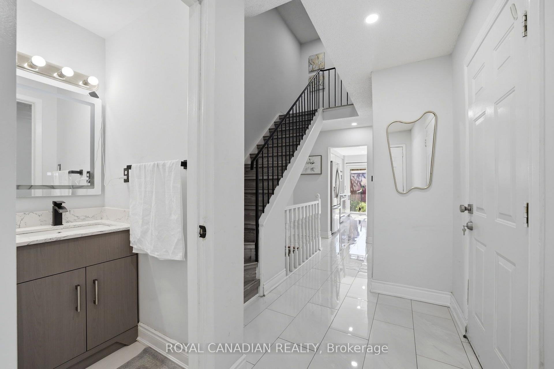 Photo 6 of 3 Gilmore Drive, Brampton, Madoc — HOMEH