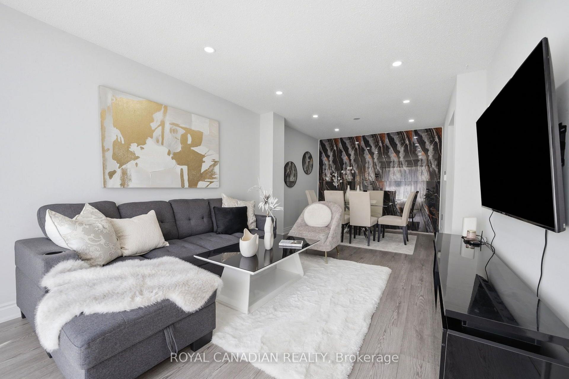 Photo 8 of 3 Gilmore Drive, Brampton, Madoc — HOMEH