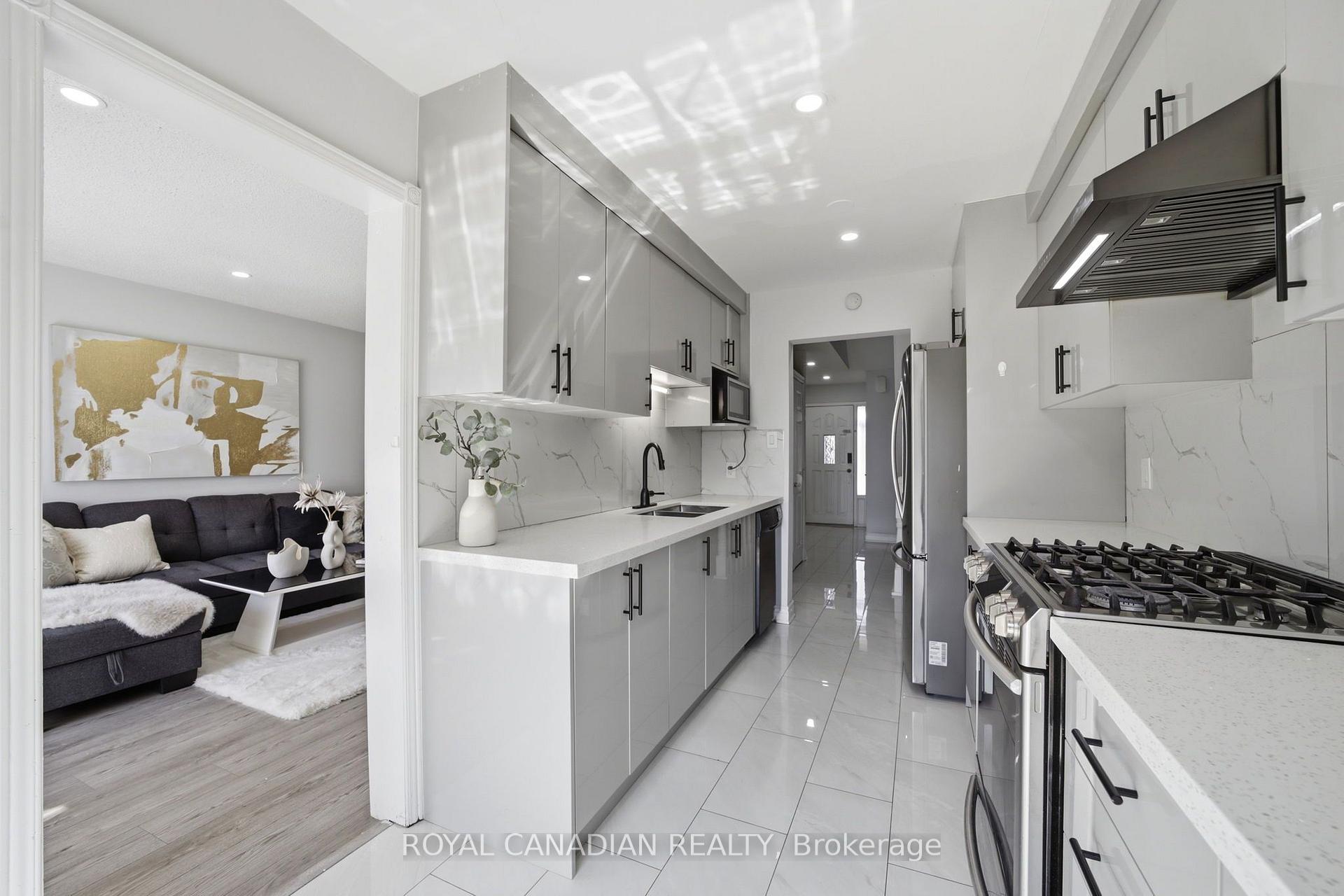 Photo 15 of 3 Gilmore Drive, Brampton, Madoc — HOMEH