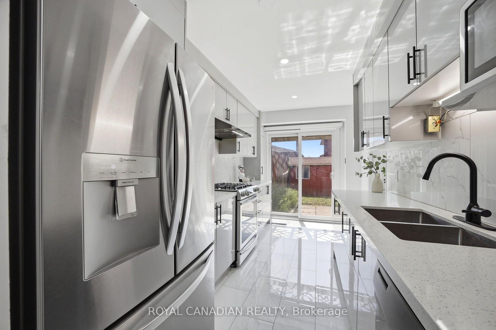 Photo 16 of 3 Gilmore Drive, Brampton, Madoc — HOMEH