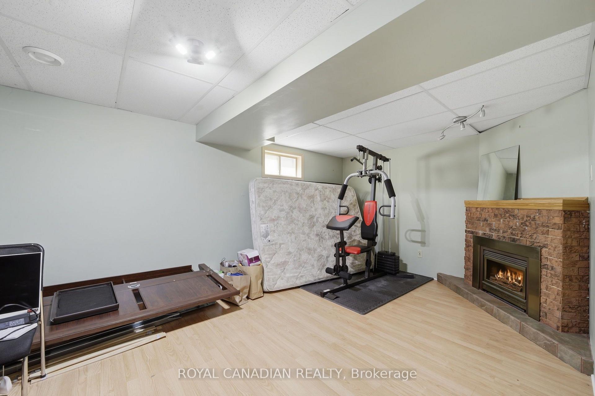 Photo 37 of 3 Gilmore Drive, Brampton, Madoc — HOMEH