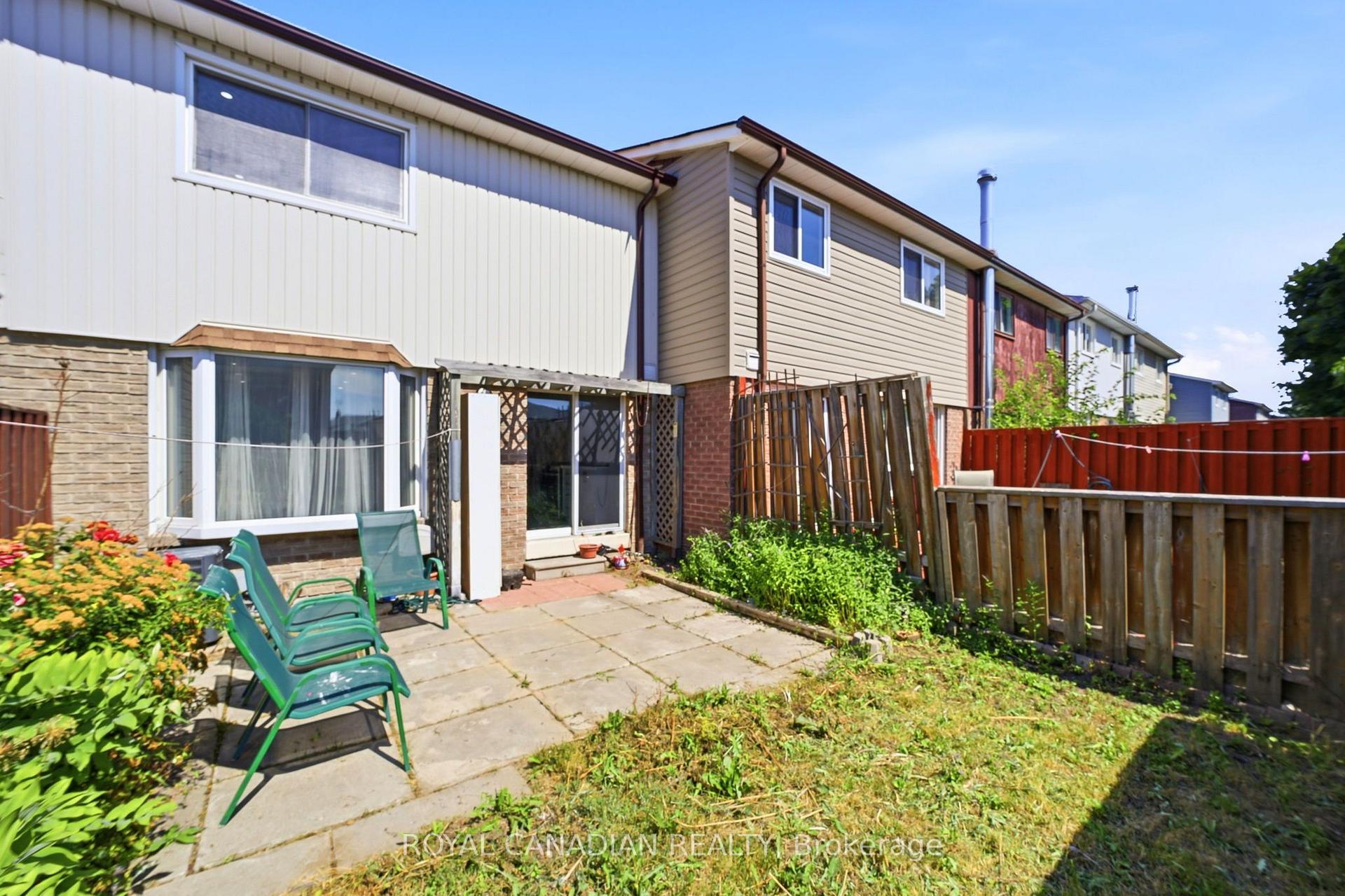 Photo 41 of 3 Gilmore Drive, Brampton, Madoc — HOMEH