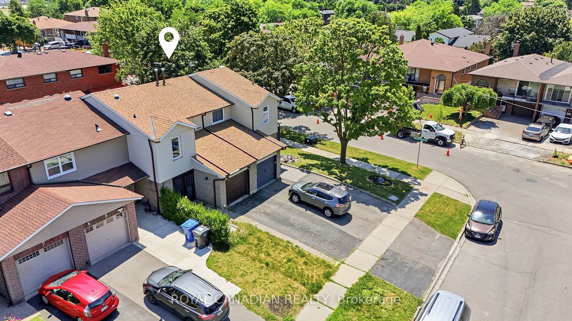 Photo 43 of 3 Gilmore Drive, Brampton, Madoc — HOMEH