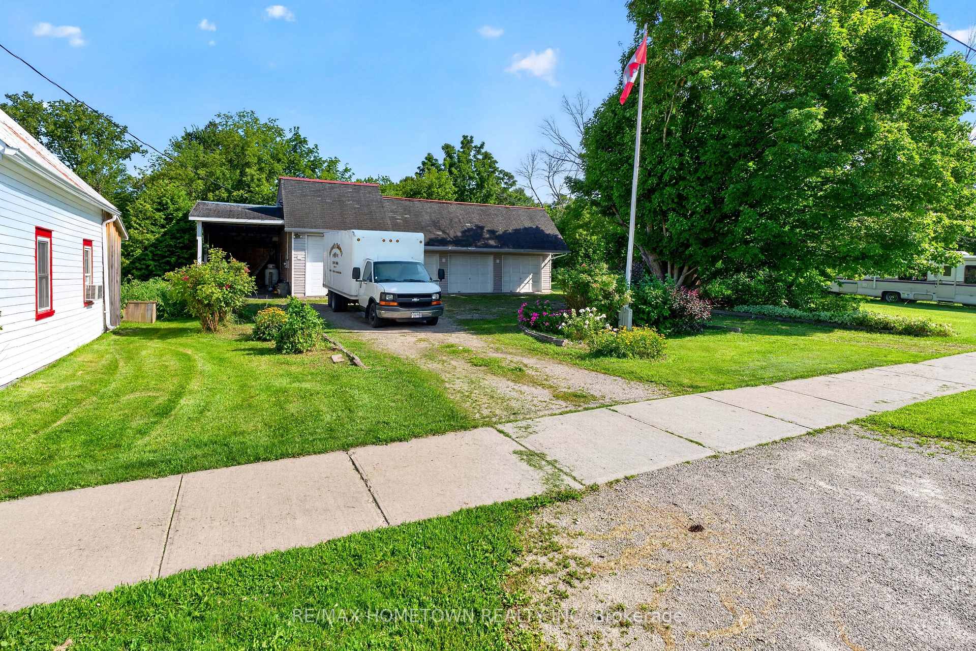 Photo 4 of 116 Mill Creek Drive, Rideau Lakes, Rideau Lakes (Bastard) Twp — HOMEH