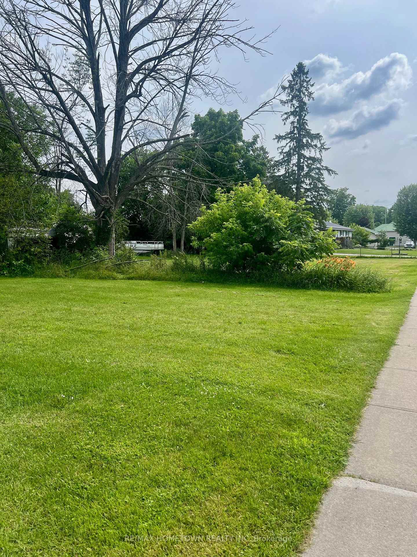 Photo 11 of 116 Mill Creek Drive, Rideau Lakes, Rideau Lakes (Bastard) Twp — HOMEH