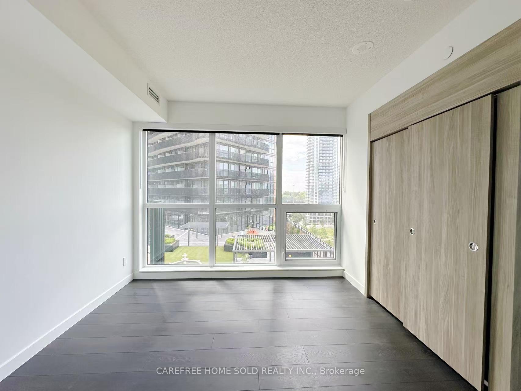 Photo 6 of Unit 1015, 75 Billes Heights, North York, Bayview Village — HOMEH