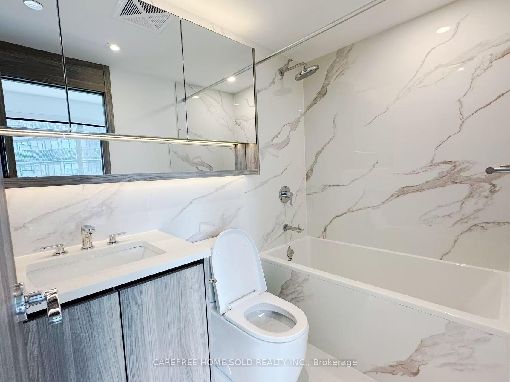 Photo 10 of Unit 1015, 75 Billes Heights, North York, Bayview Village — HOMEH