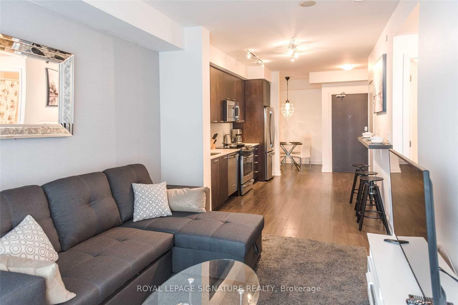 Photo 7 of Unit 809, 50 Bruyeres Mews, Toronto, Waterfront Communities — HOMEH