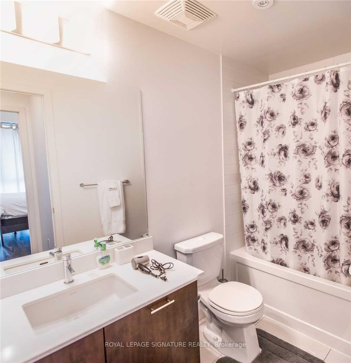 Photo 14 of Unit 809, 50 Bruyeres Mews, Toronto, Waterfront Communities — HOMEH
