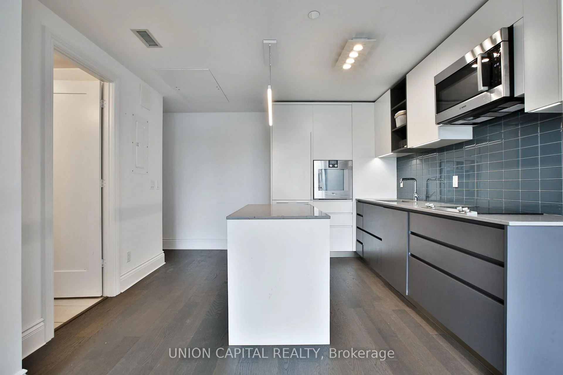 Photo 7 of Unit 401, 128 Pears Avenue, Toronto, The Annex — HOMEH
