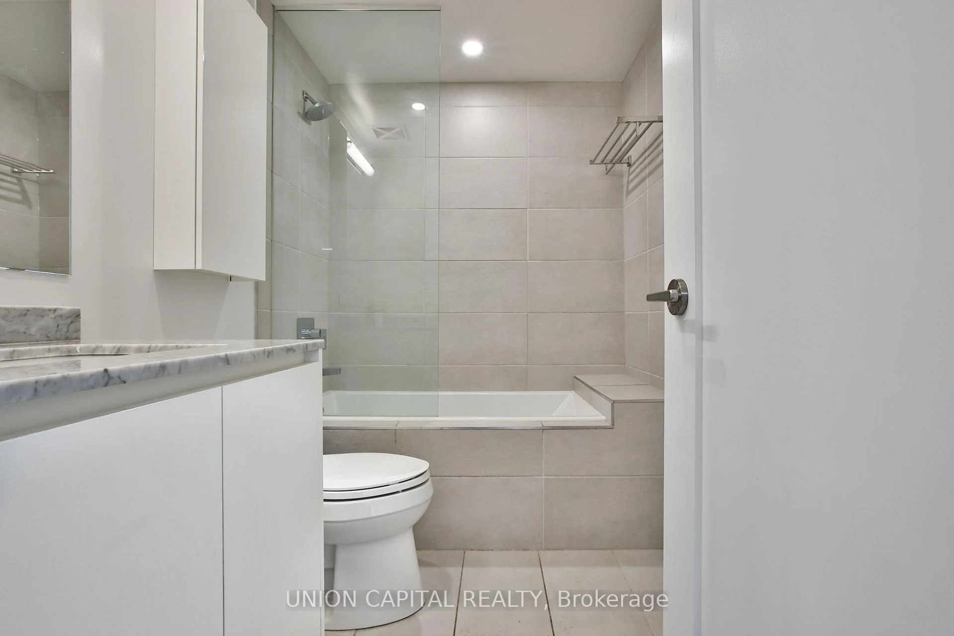 Photo 18 of Unit 401, 128 Pears Avenue, Toronto, The Annex — HOMEH