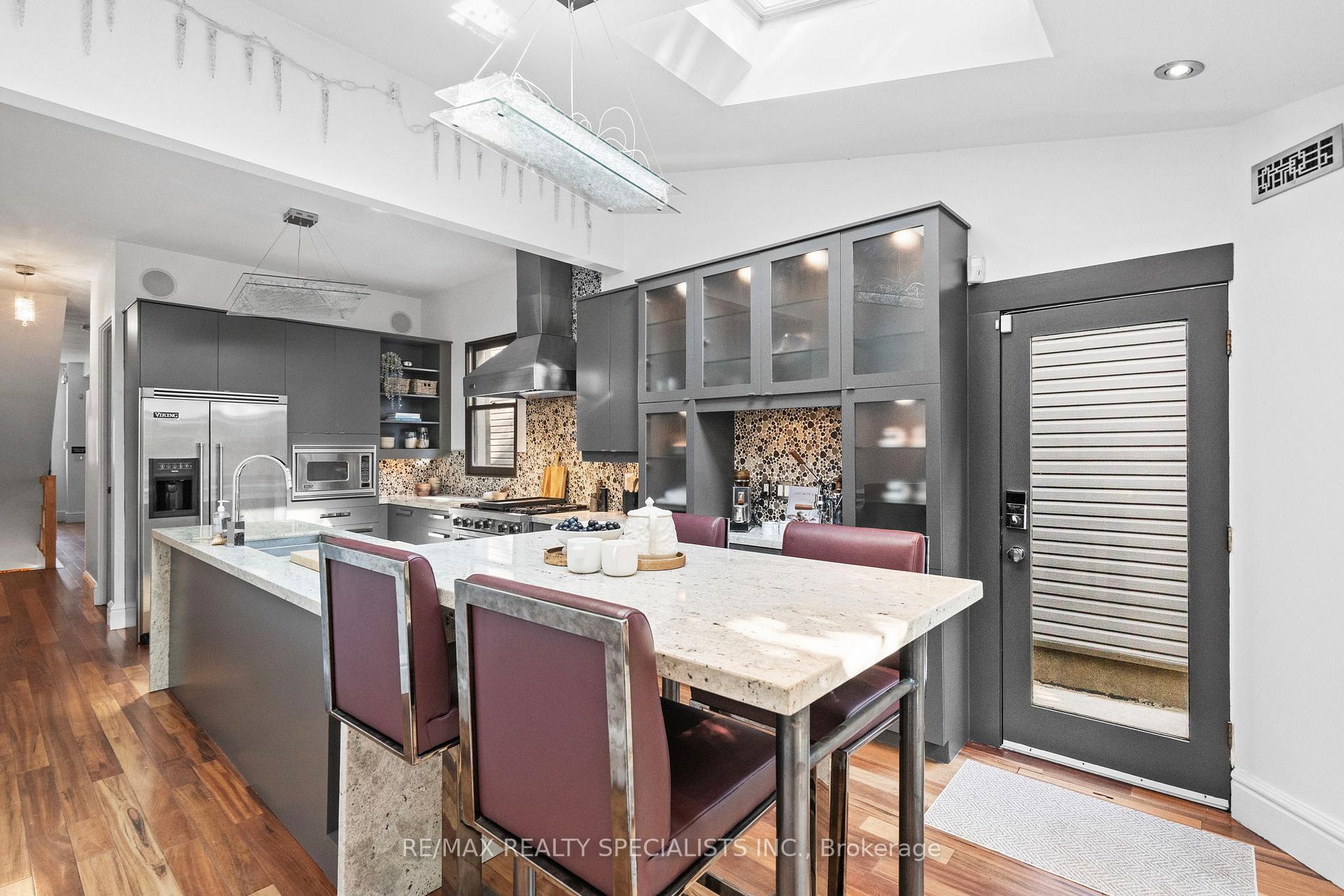 Photo 19 of 418 Ossington Avenue, Toronto, Trinity-Bellwoods — HOMEH