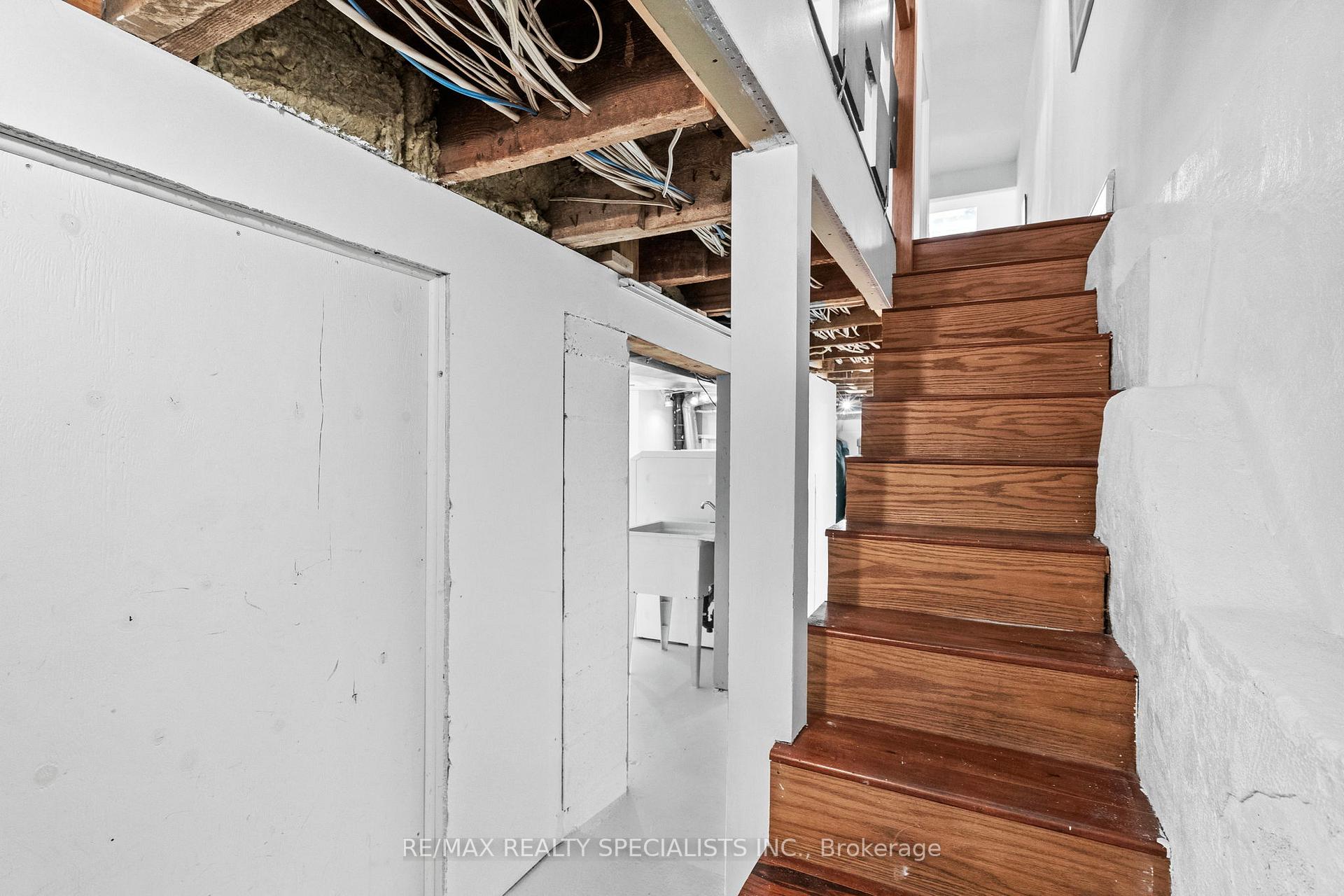 Photo 40 of 418 Ossington Avenue, Toronto, Trinity-Bellwoods — HOMEH