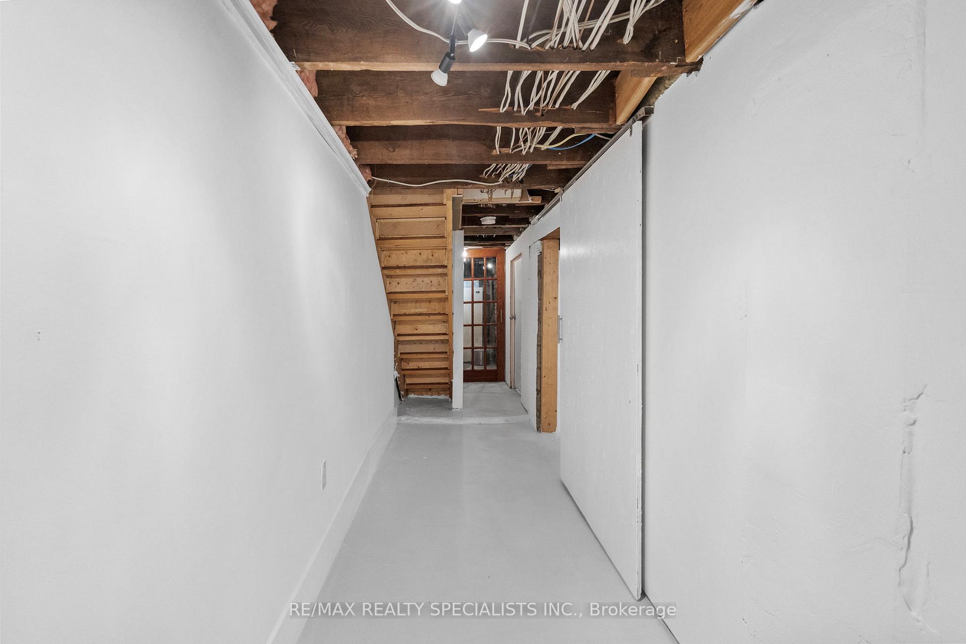 Photo 42 of 418 Ossington Avenue, Toronto, Trinity-Bellwoods — HOMEH