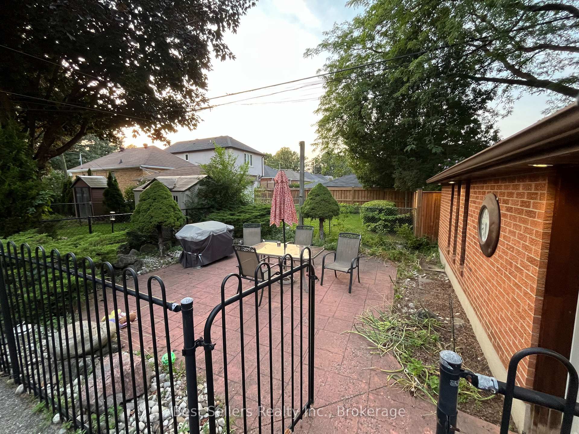 Photo 13 of 448 Rimilton Avenue, Etobicoke, Alderwood — HOMEH
