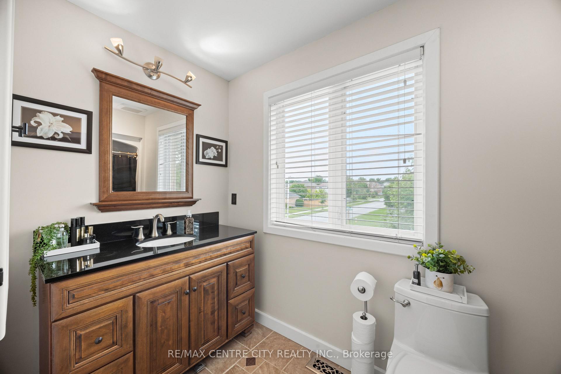 Photo 22 of 43 Meredith Drive, Middlesex Centre, Ilderton — HOMEH