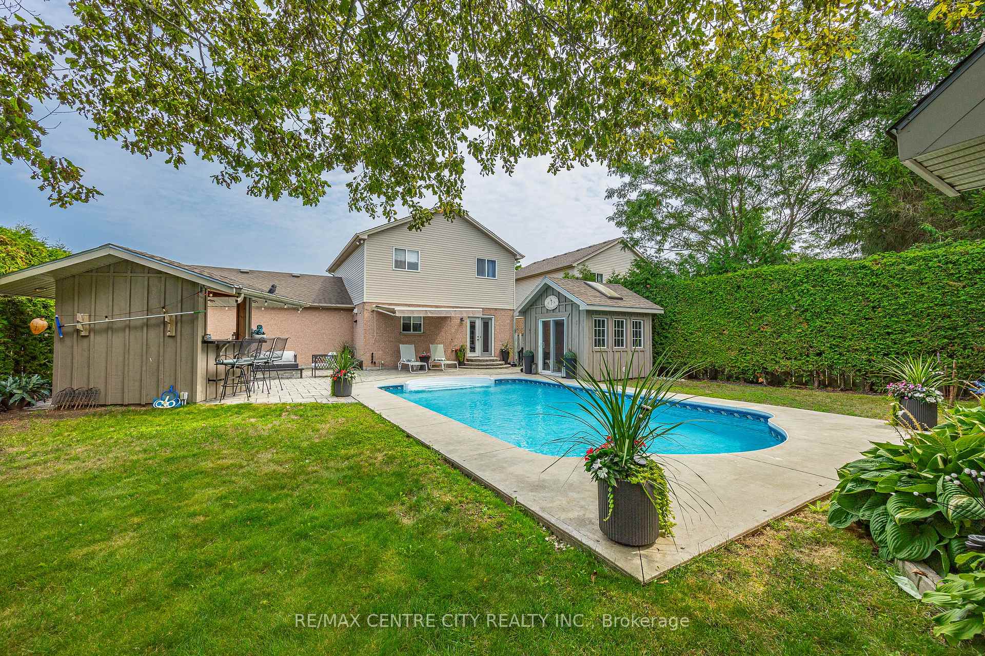 Photo 33 of 43 Meredith Drive, Middlesex Centre, Ilderton — HOMEH
