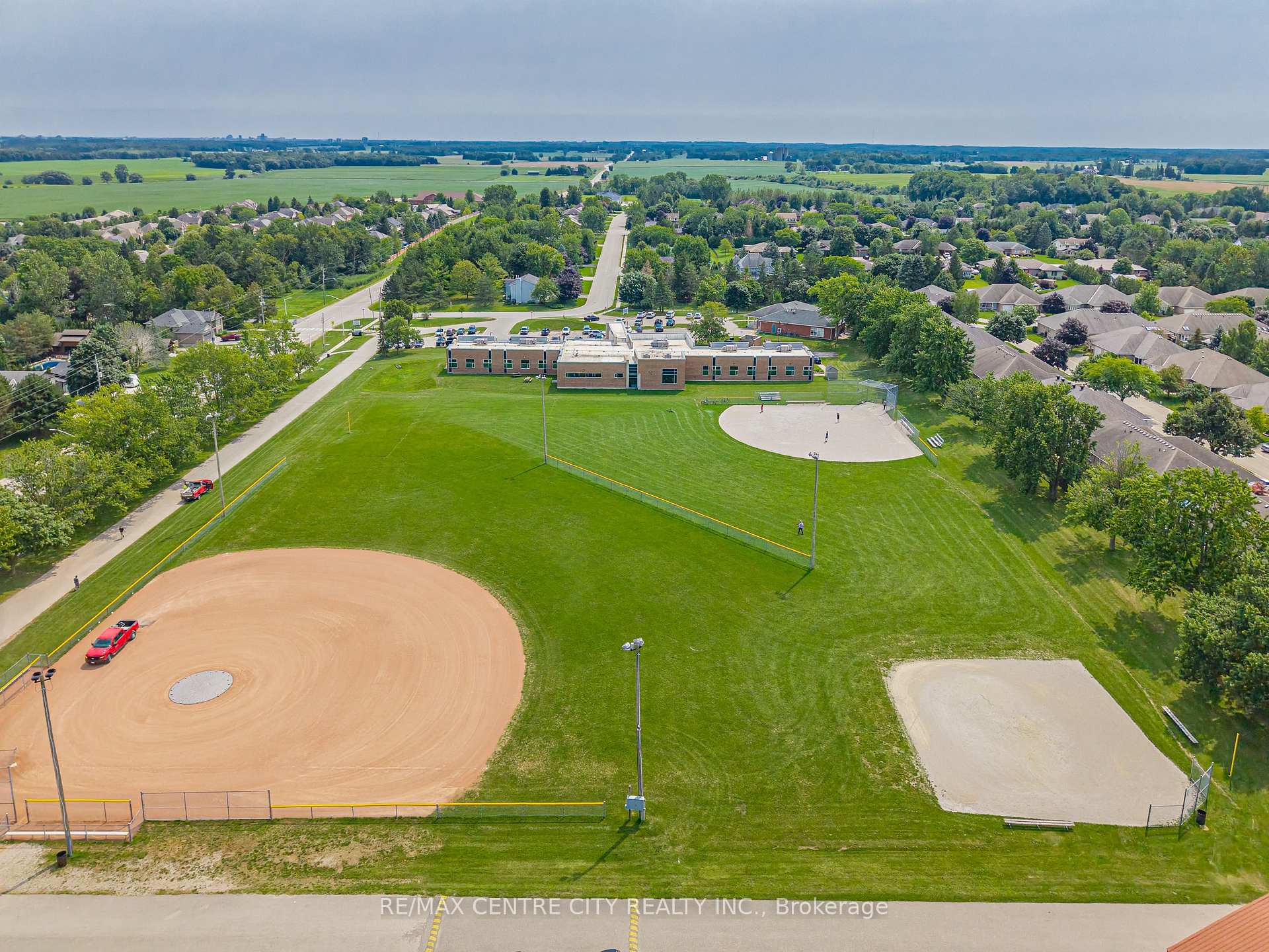 Photo 44 of 43 Meredith Drive, Middlesex Centre, Ilderton — HOMEH